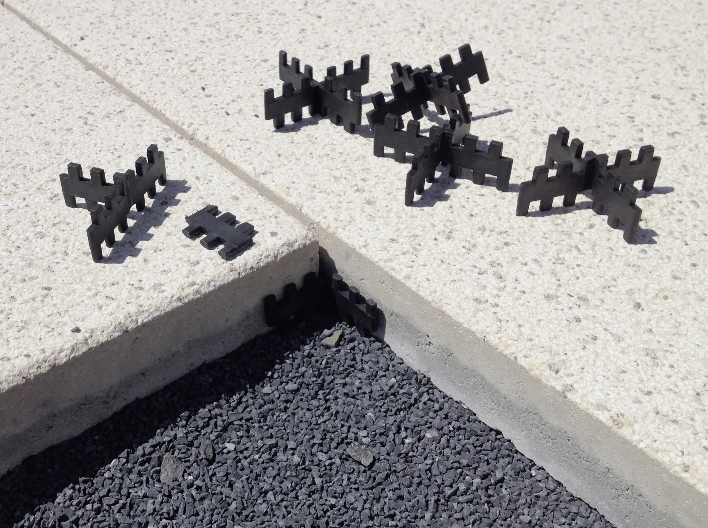 4022514156536_1327904 Kann Fugenkreuz für Betonplatten schwarz, 60 x 60 x 20 mm