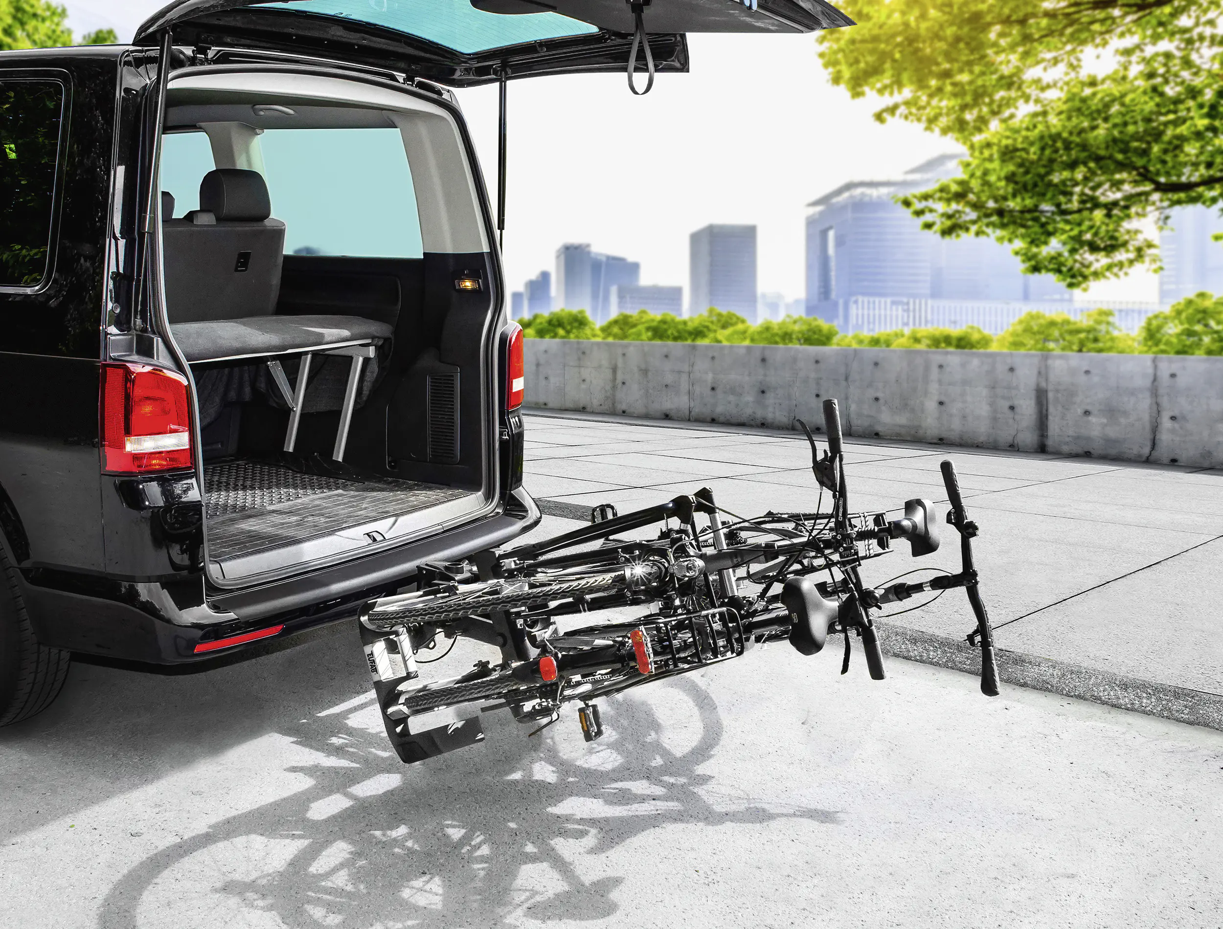 EUFAB Fahrradträger ProBC2+ für 2 Fahrräder und große Heckklappen komplett vormontiert EUFAB Fahrradträger ProBC2+ für 2 Fahrräder und große Heckklappen komplett vormontiert