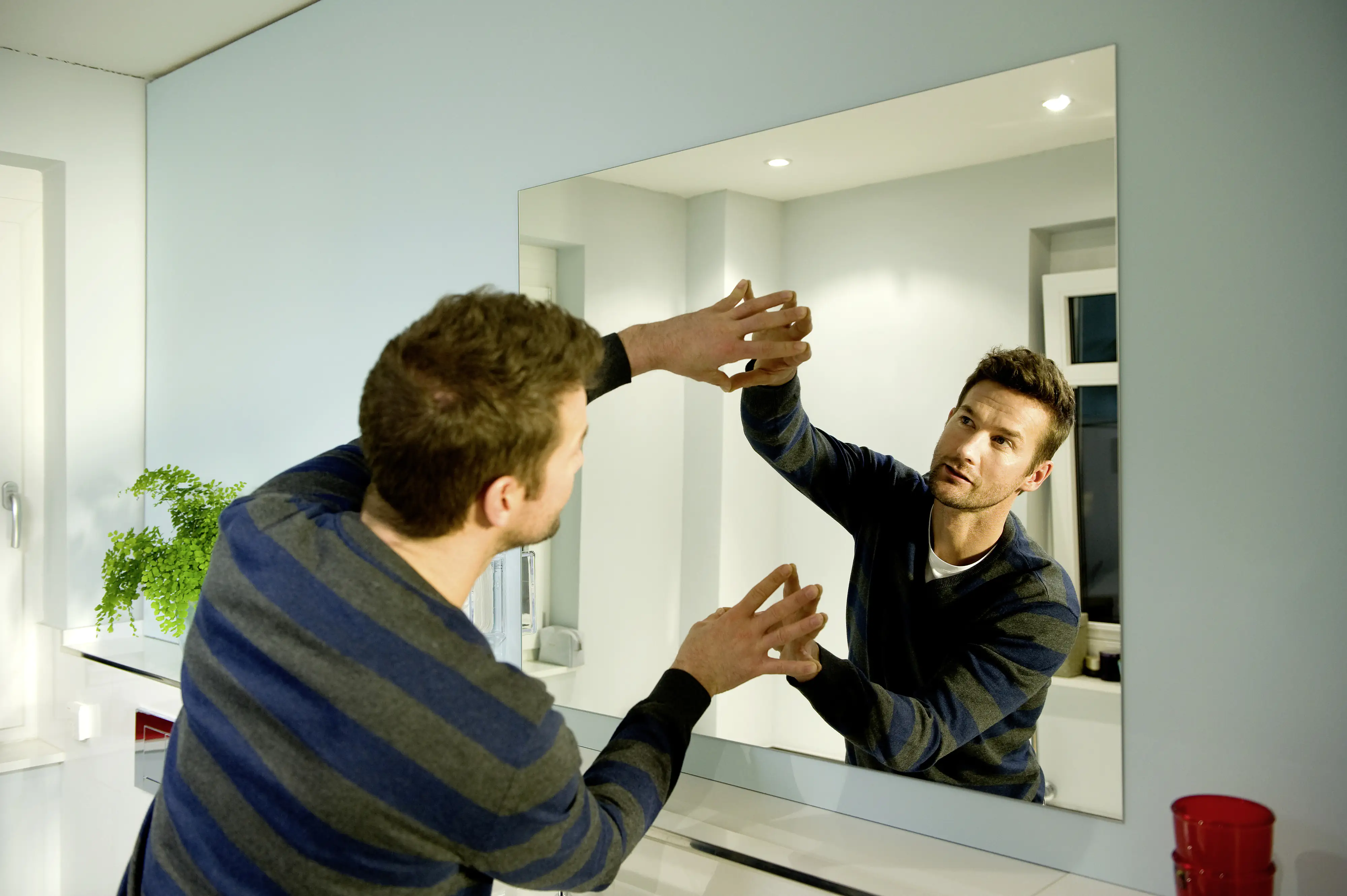 tesa doppelseitiges Montageband Spiegel 1,5 m x 19 mm