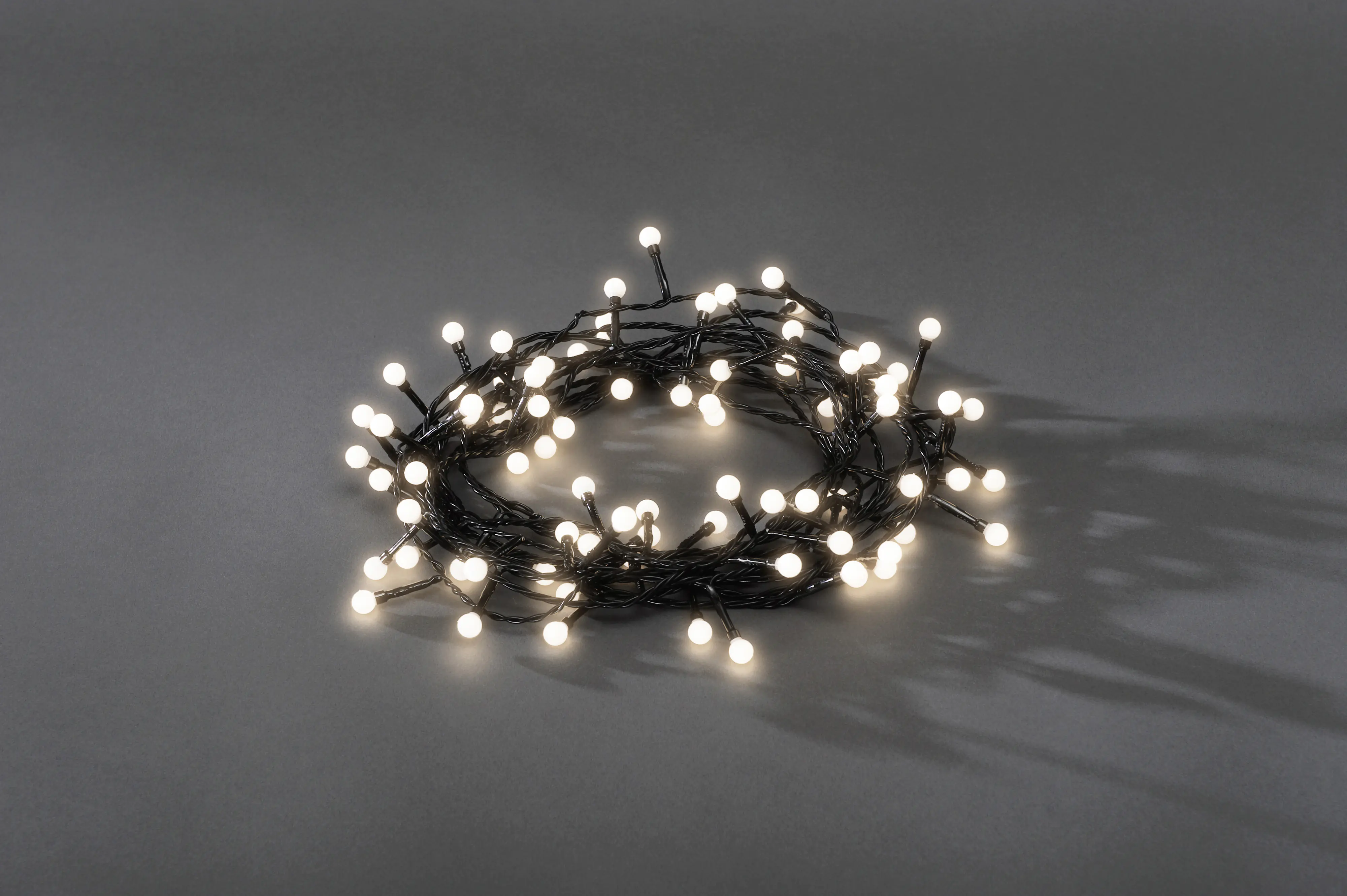 Konstsmide LED Lichterkette Globe außen und innen warmweiß 80 Konstsmide LED Lichterkette Globe außen und innen warmweiß 80