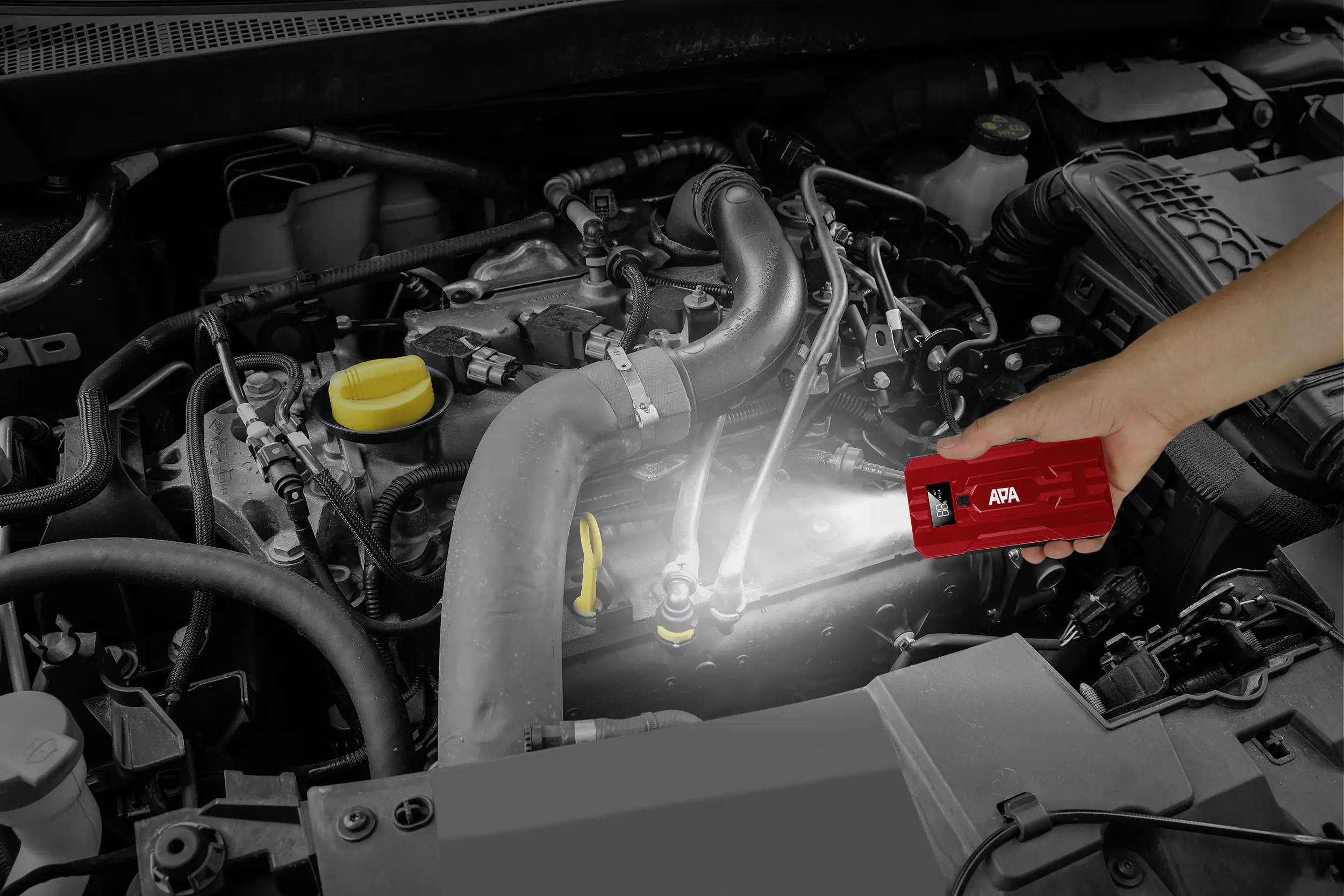 APA Lithium Powerbank10000 mAh mit Starthilfe