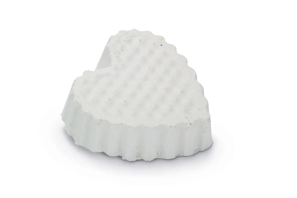 Beeztees Nagerstein Herzform 6 x 6 cm weiß