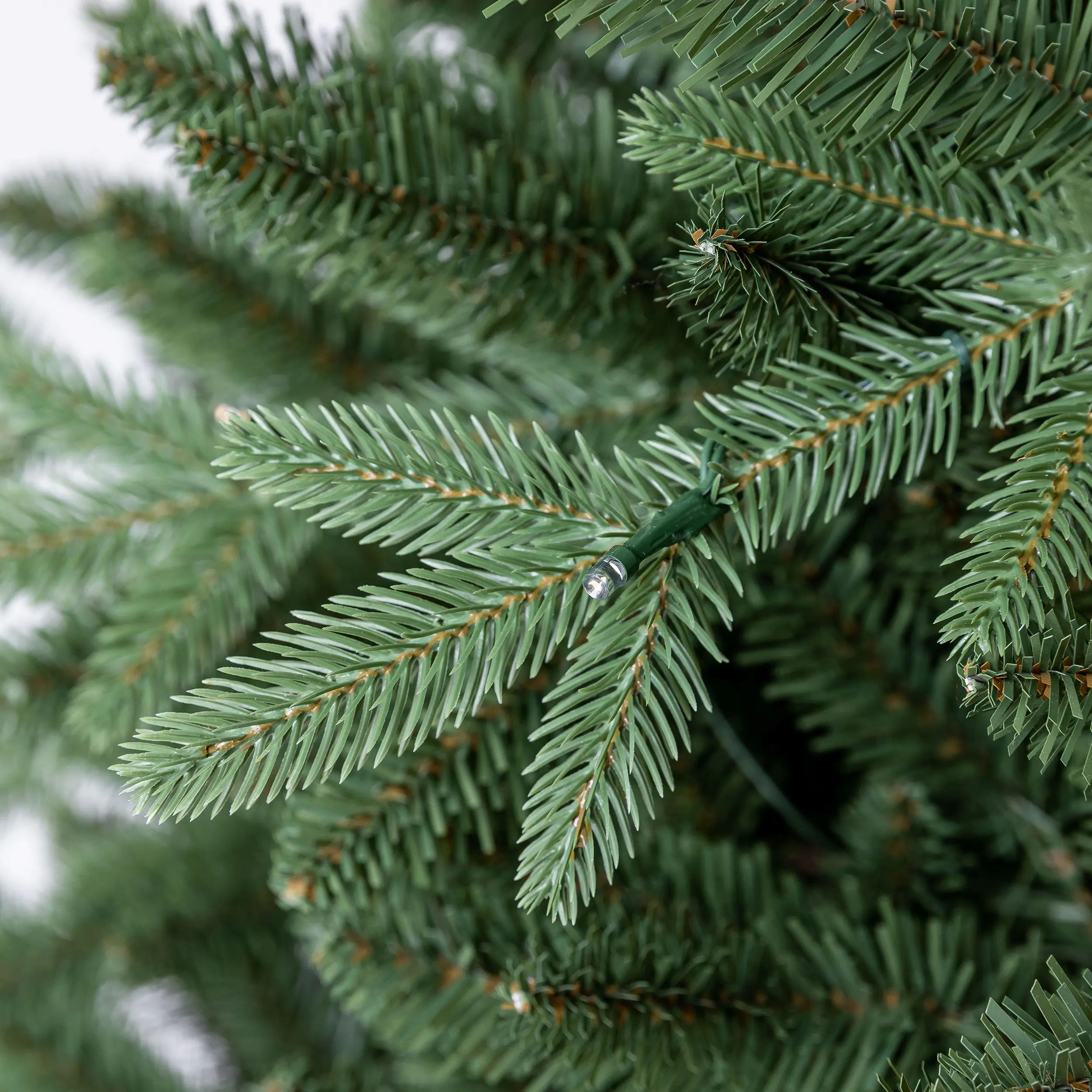 Primaster Weihnachtsbaum 1,8 m grün beleuchtet 150 Lichter warmweiß Primaster Weihnachtsbaum 1,8 m grün beleuchtet 150 Lichter warmweiß