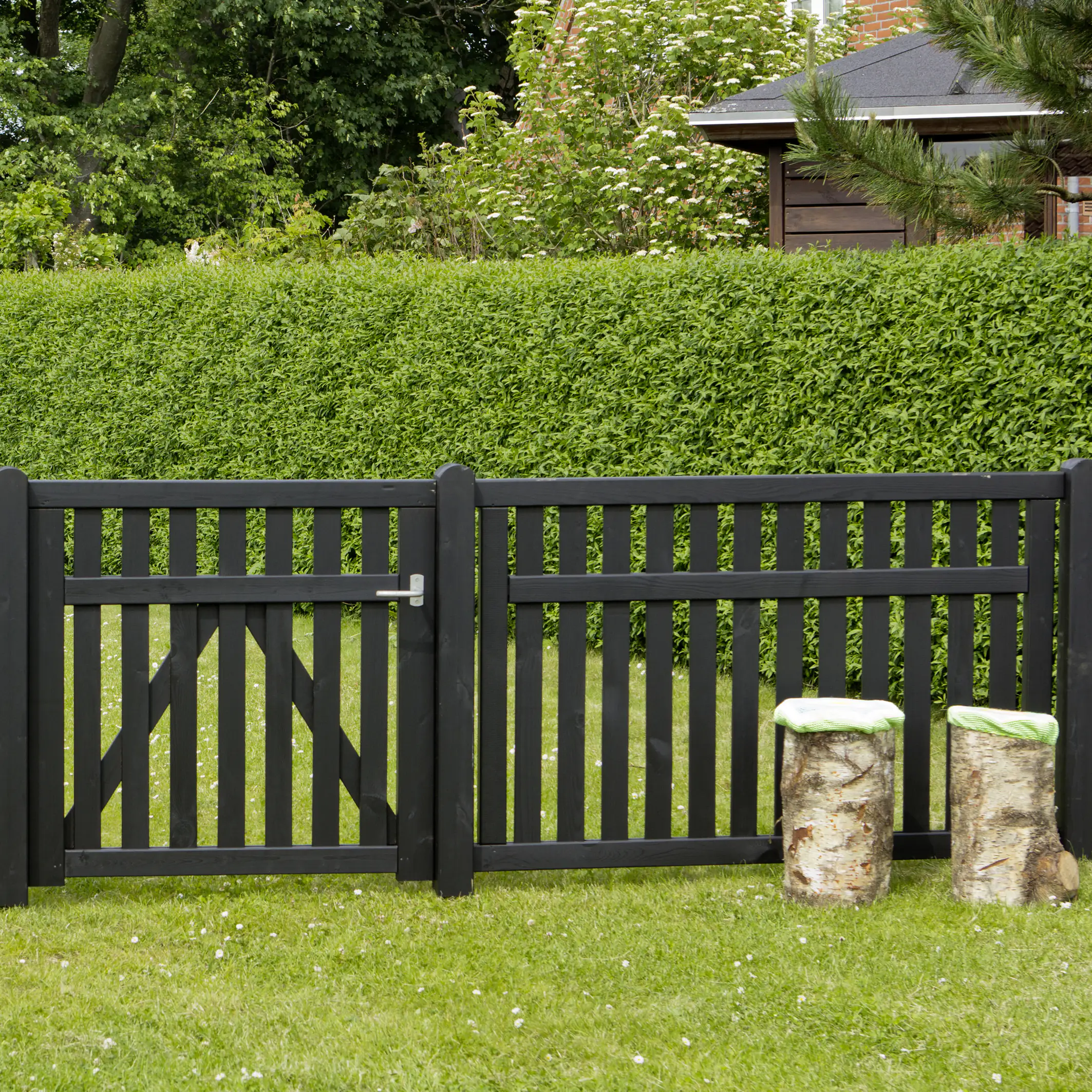 5703393720702 Plus Zaun Country 150 x 96 cm schwarz
