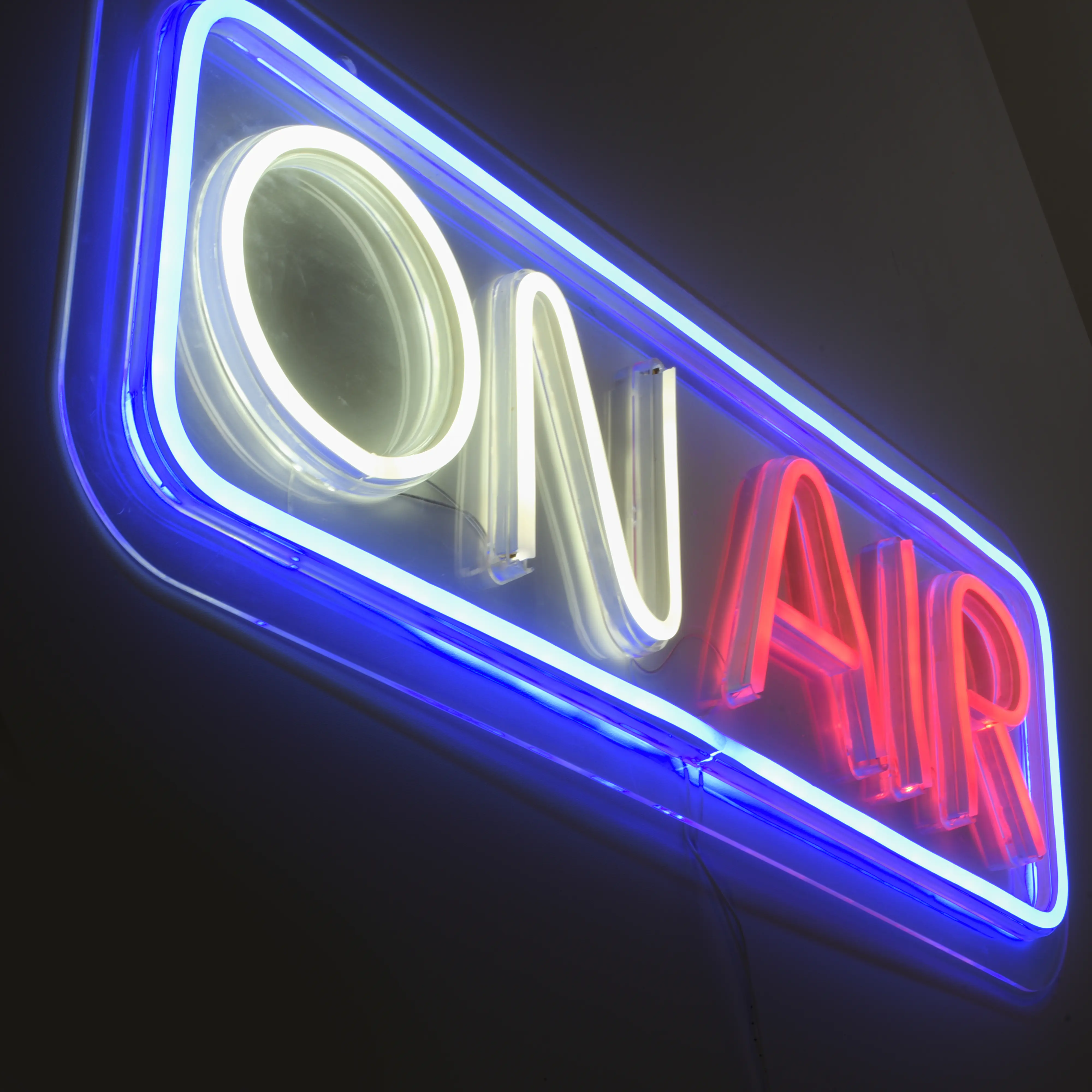 Just light LED Dekoleuchte On Air 60 x 1,5 x 22 cm Just light LED Dekoleuchte On Air 60 x 1,5 x 22 cm