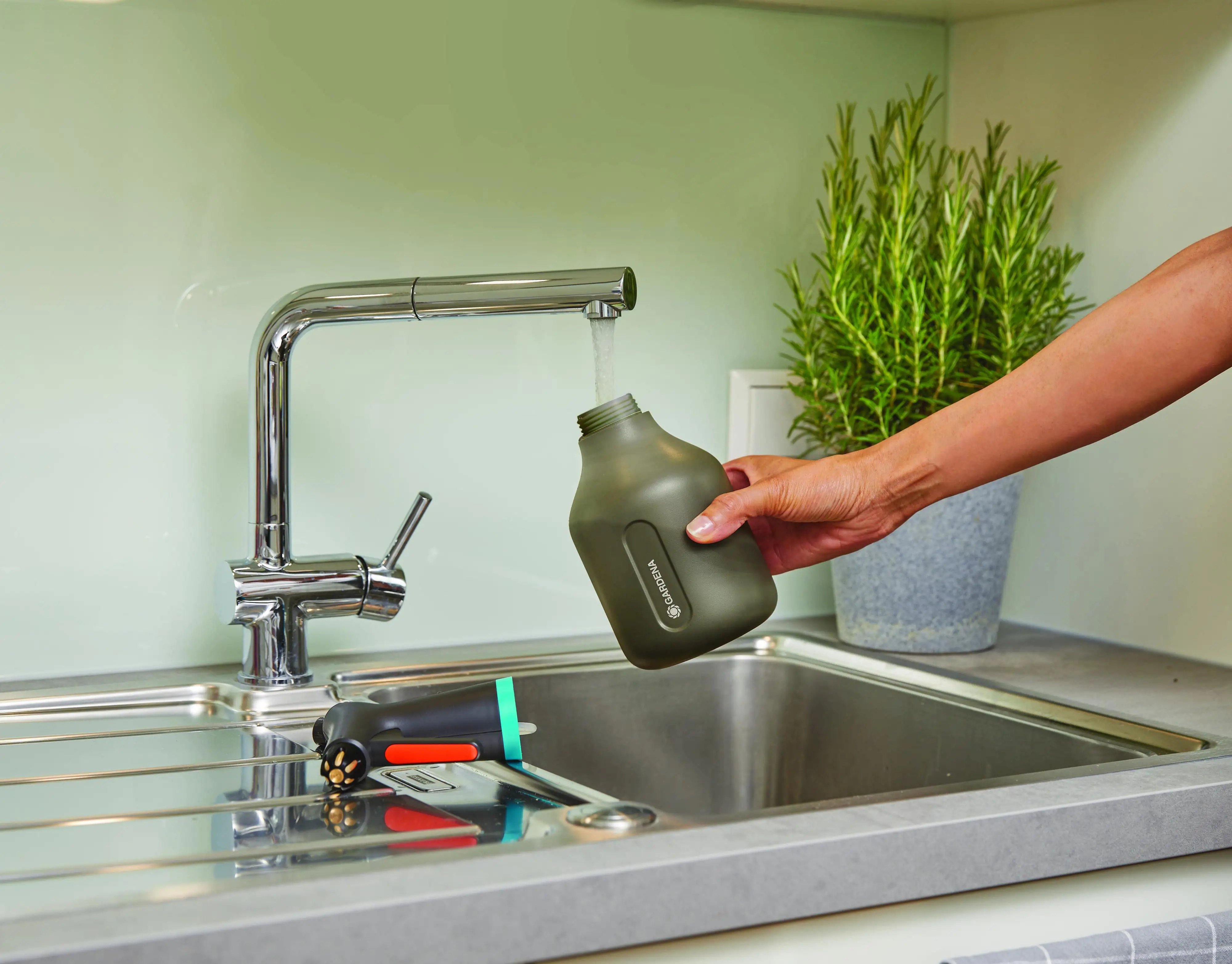 Gardena Pumpsprüher 0,75 l Gardena Pumpsprüher 0,75 l