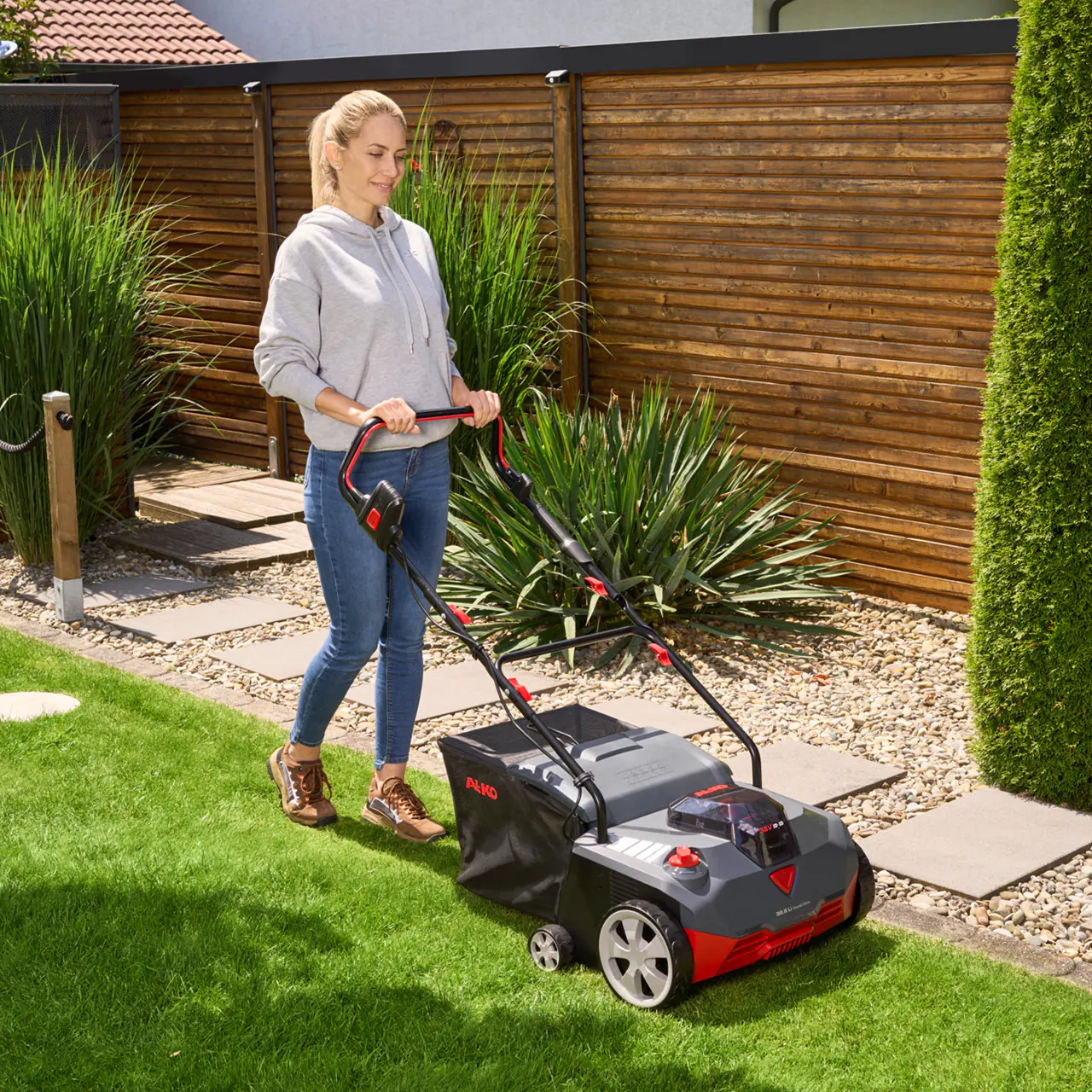 AL-KO Akku-Vertikutierer 38.6 Li Combi Care 18 V / 36 V - 38 cm Arbeitsbreite ohne Akku & Ladegerät