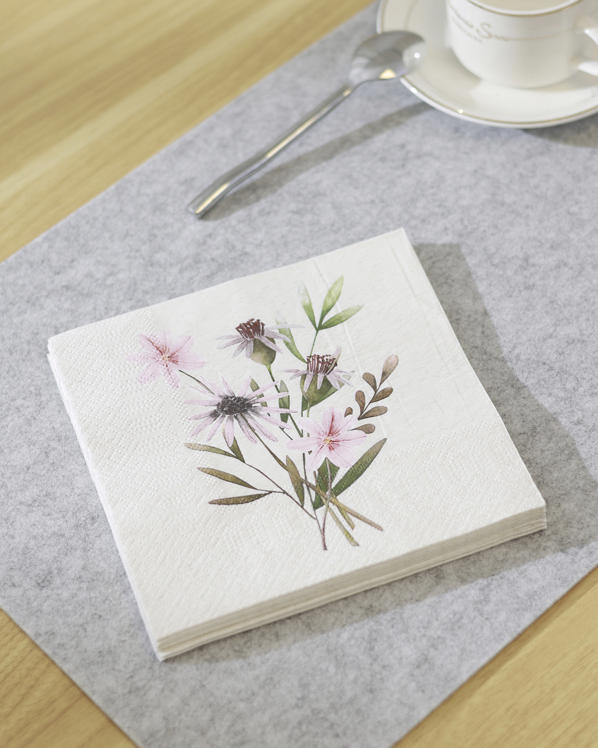 Eglo Servietten Blumen Mahuli weiß 16,5 x 16,5 cm - 20er Pack