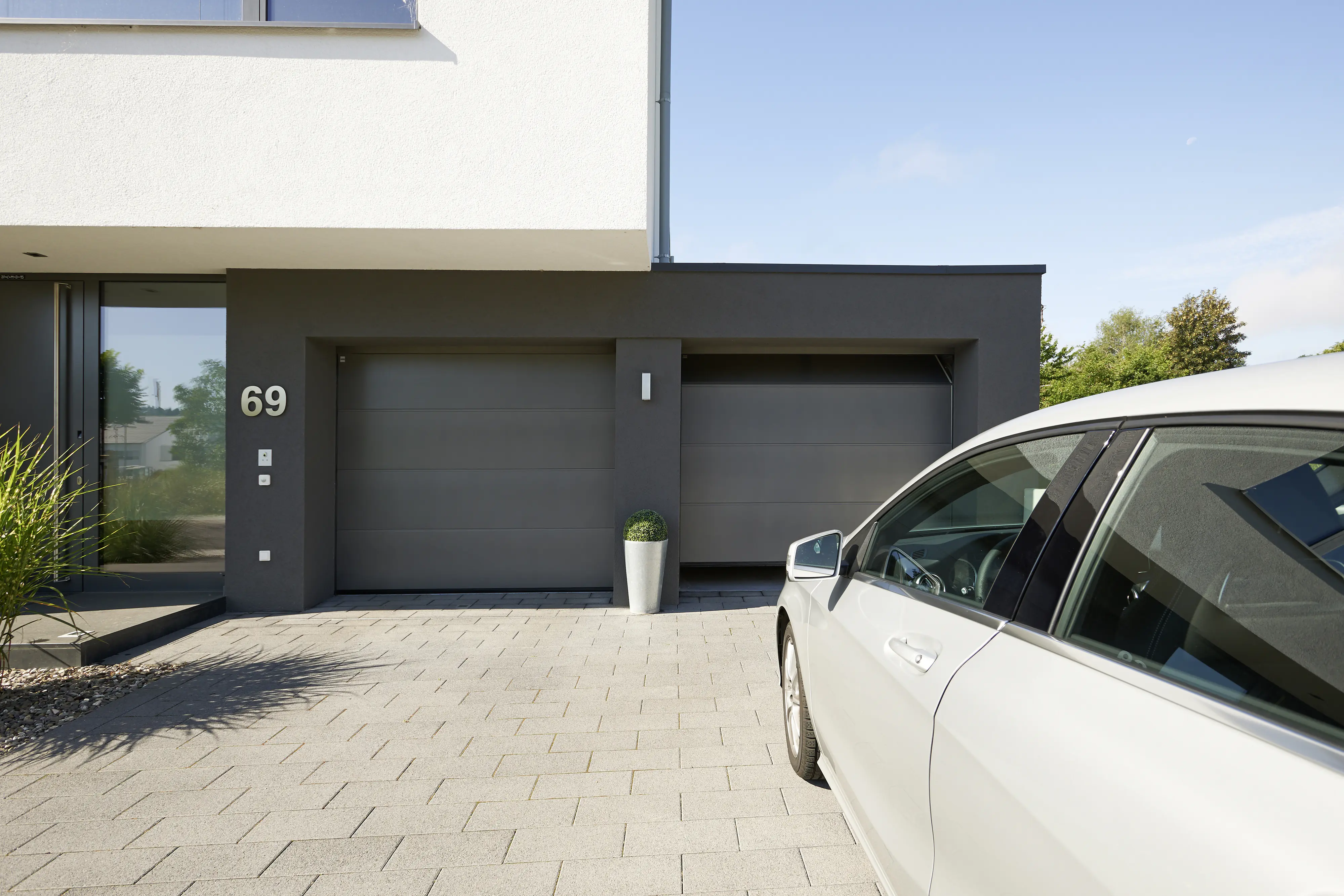 IsoMatic Garagen-Sektionaltor 250 x 212,5 cm anthrazitgrau Inkl. Torantrieb