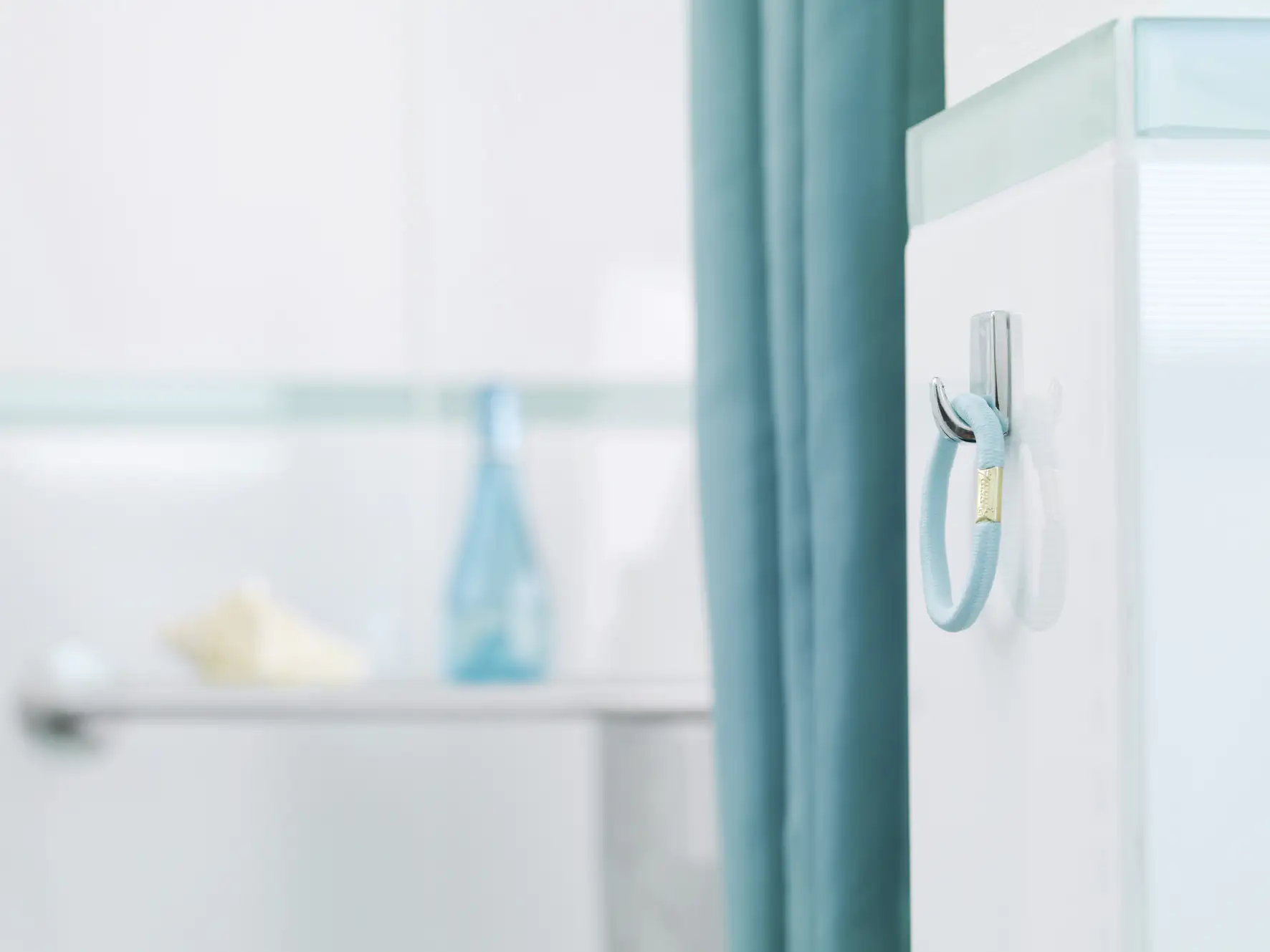 tesa Haken Powerstrip Small chrom