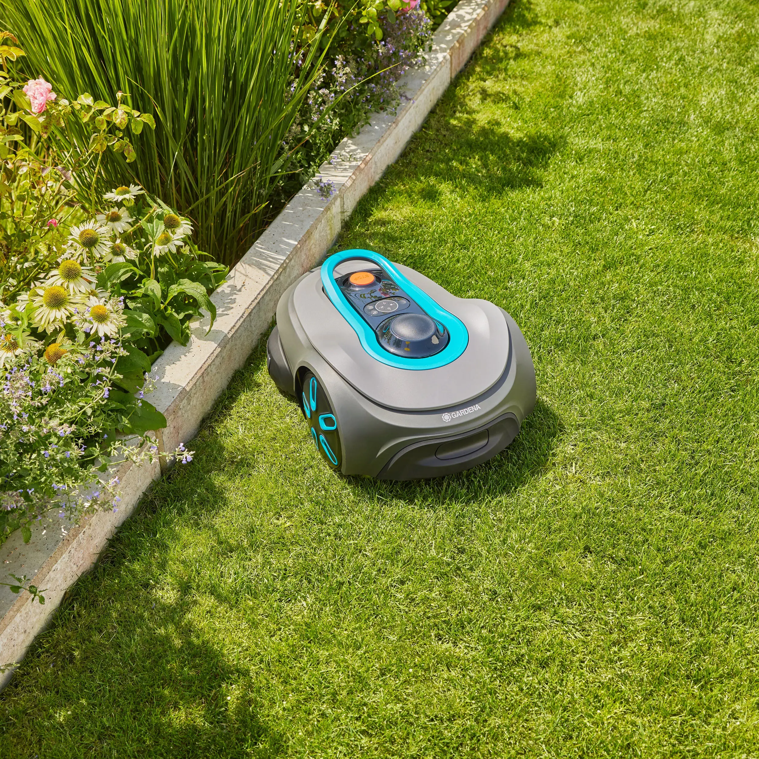 Gardena Mähroboter smart SILENO free 800m² Set Gardena Mähroboter smart SILENO free 800m² Set