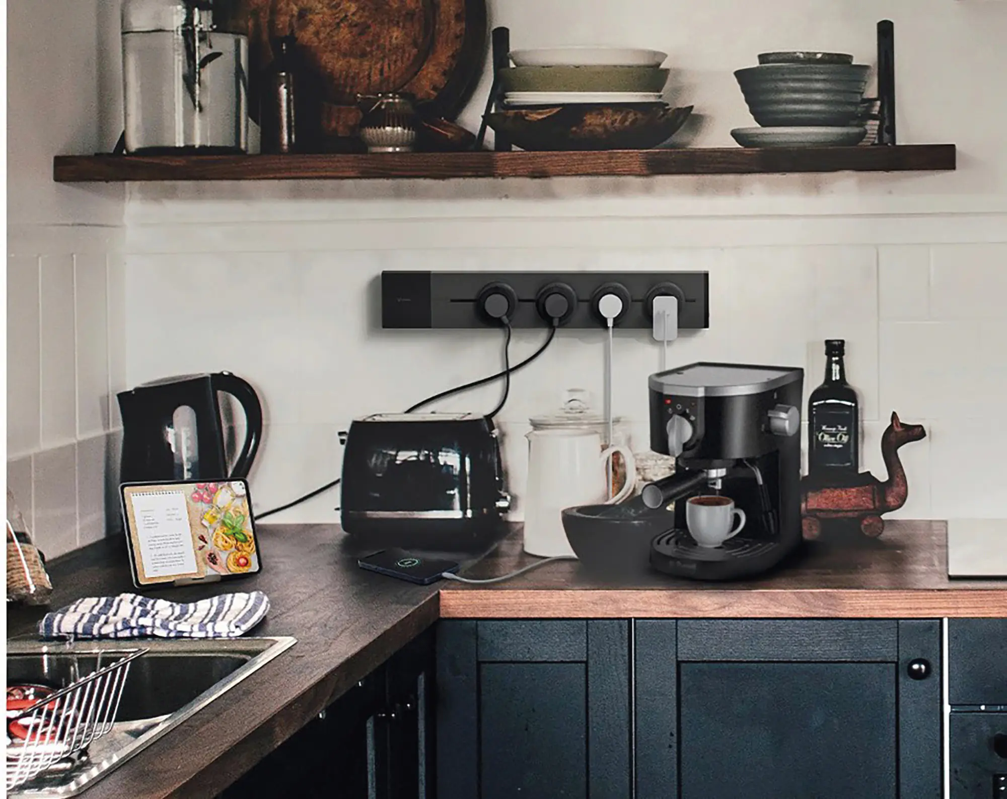 Schwaiger Steckdosenadapter für modulare Stromschiene max. 3680W schwarz