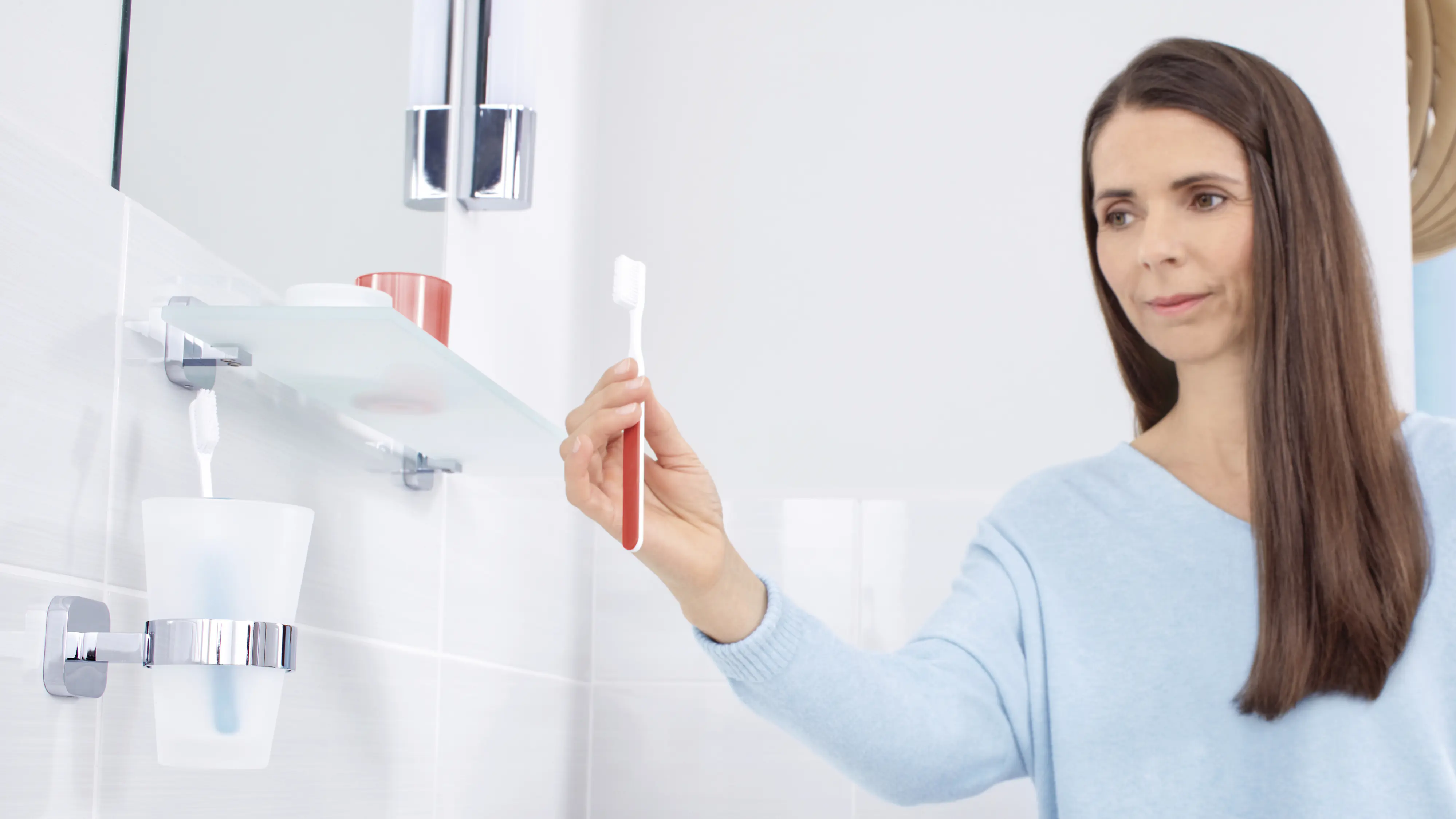 tesa Zahnputzbecher Elegaant Metall und Milchglas, chrom