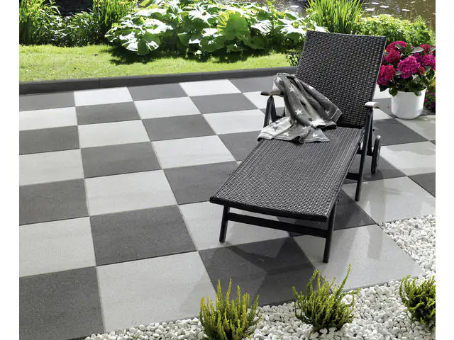 Kann Terrassenplatte Almelo 50 x 50 x 5 cm silbergrau Kann Terrassenplatte Almelo 50 x 50 x 5 cm silbergrau