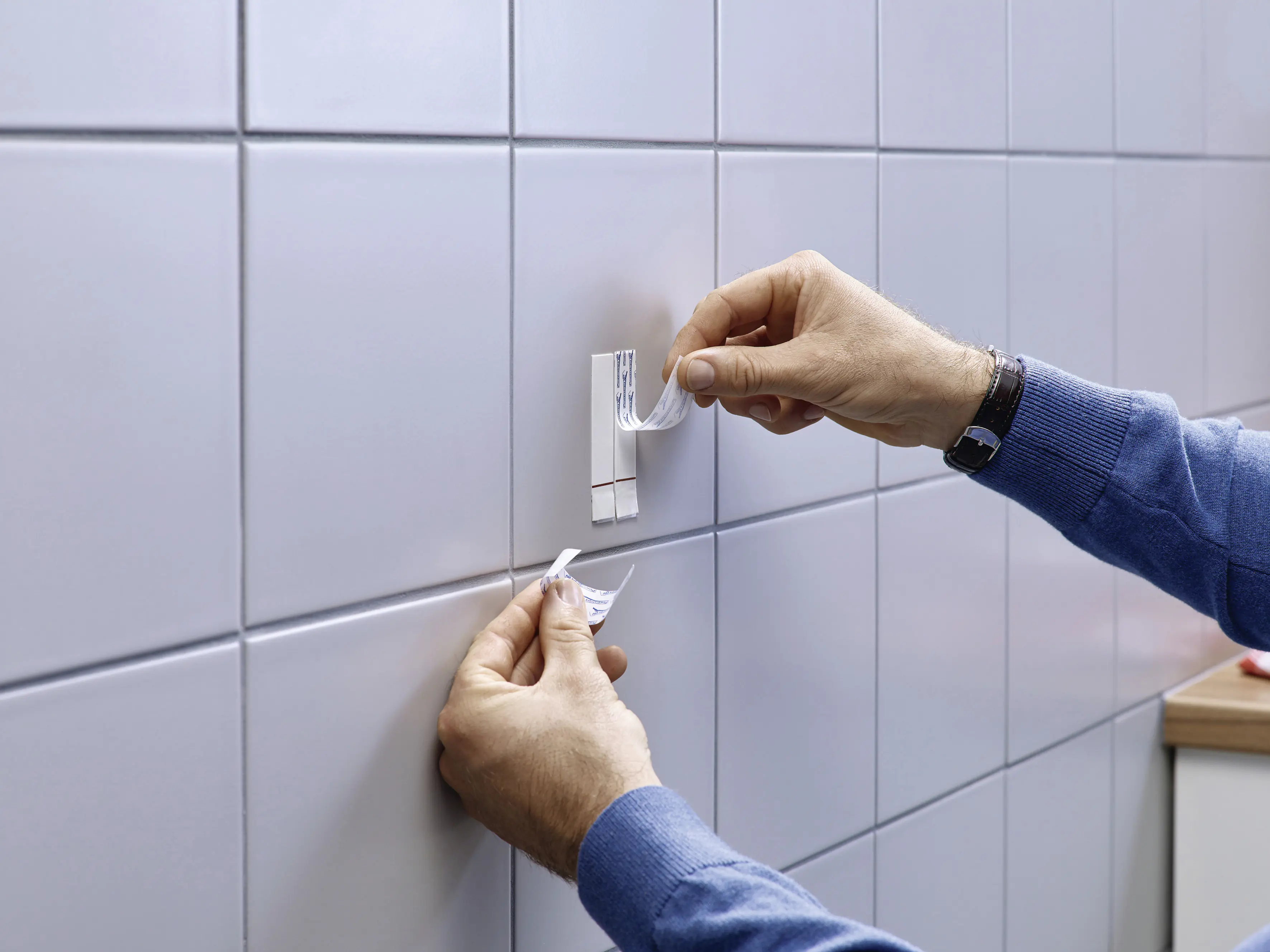 tesa Klebenagel Traglast 4 kg, 2 Stück