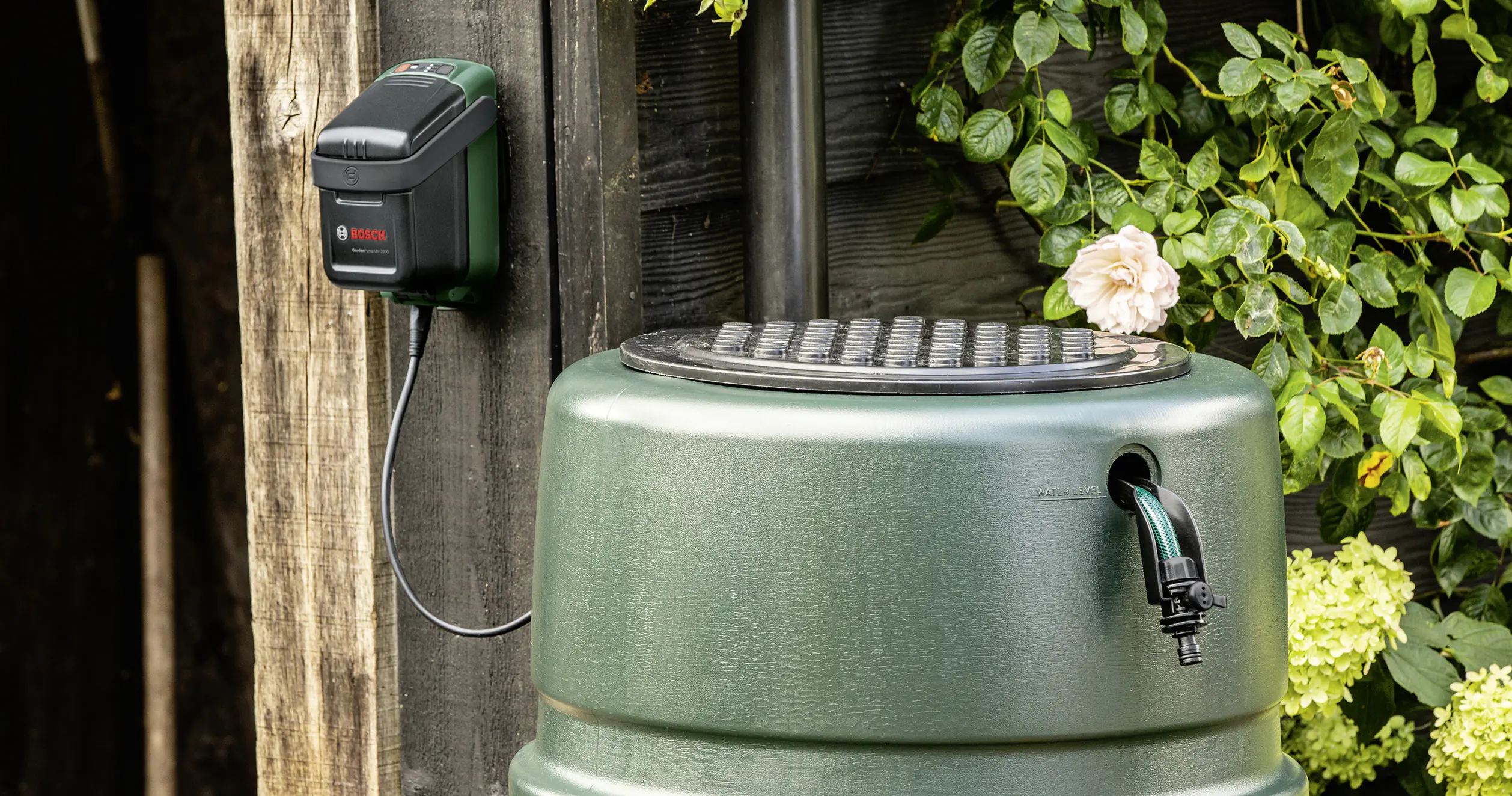 Bosch Akku-Regenfasspumpe GardenPump 18V-2000 Bosch Akku-Regenfasspumpe GardenPump 18V-2000