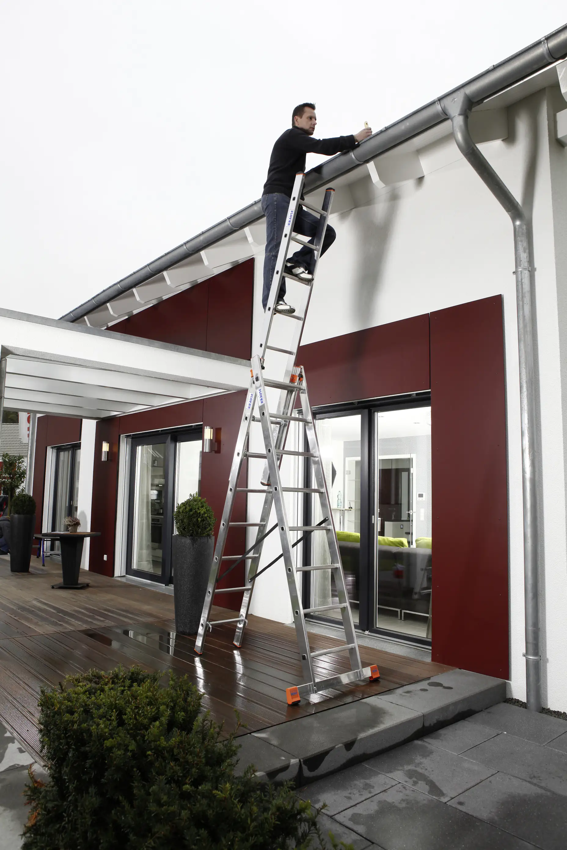 Krause Aluminium-Vielzweckleiter MONTO Tribilo mit Treppenfunktion 6,05 m