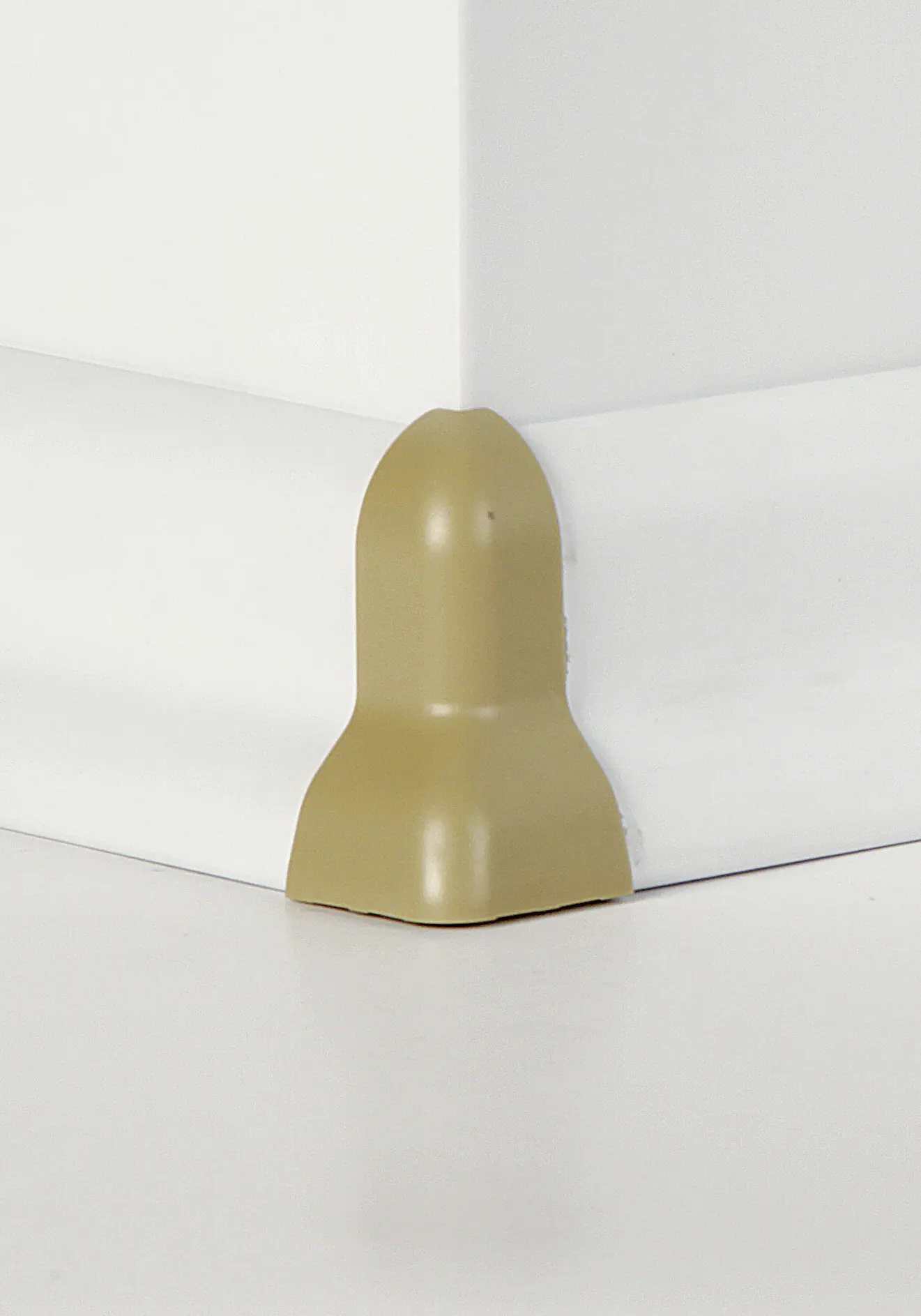 Classen Außenecke für FUXX-Leiste foliert 2 x 4 cm eiche hell/schneekiefer