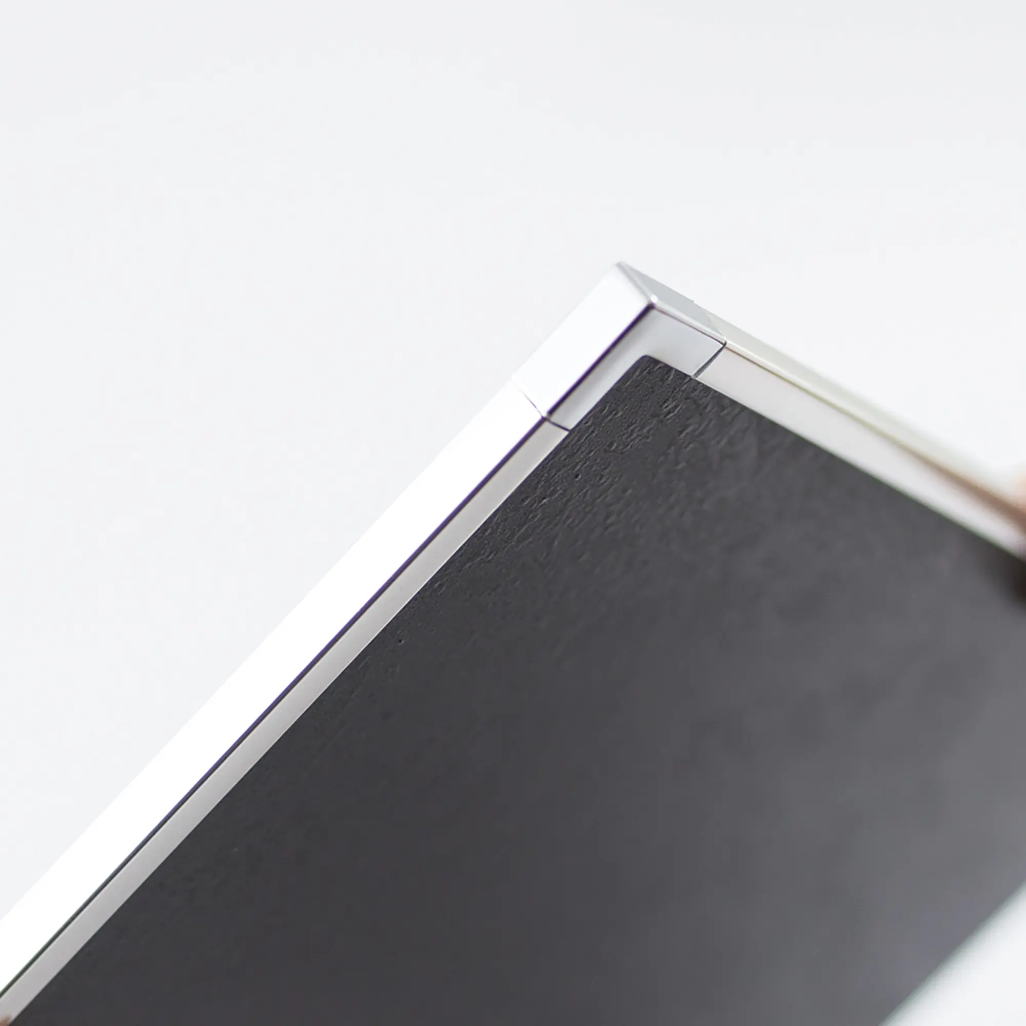 Breuer Ecke 2-fach Stoss gerade 1,8x1,8 cm, alu chromeffekt Breuer Ecke 2-fach Stoss gerade 1,8x1,8 cm, alu chromeffekt