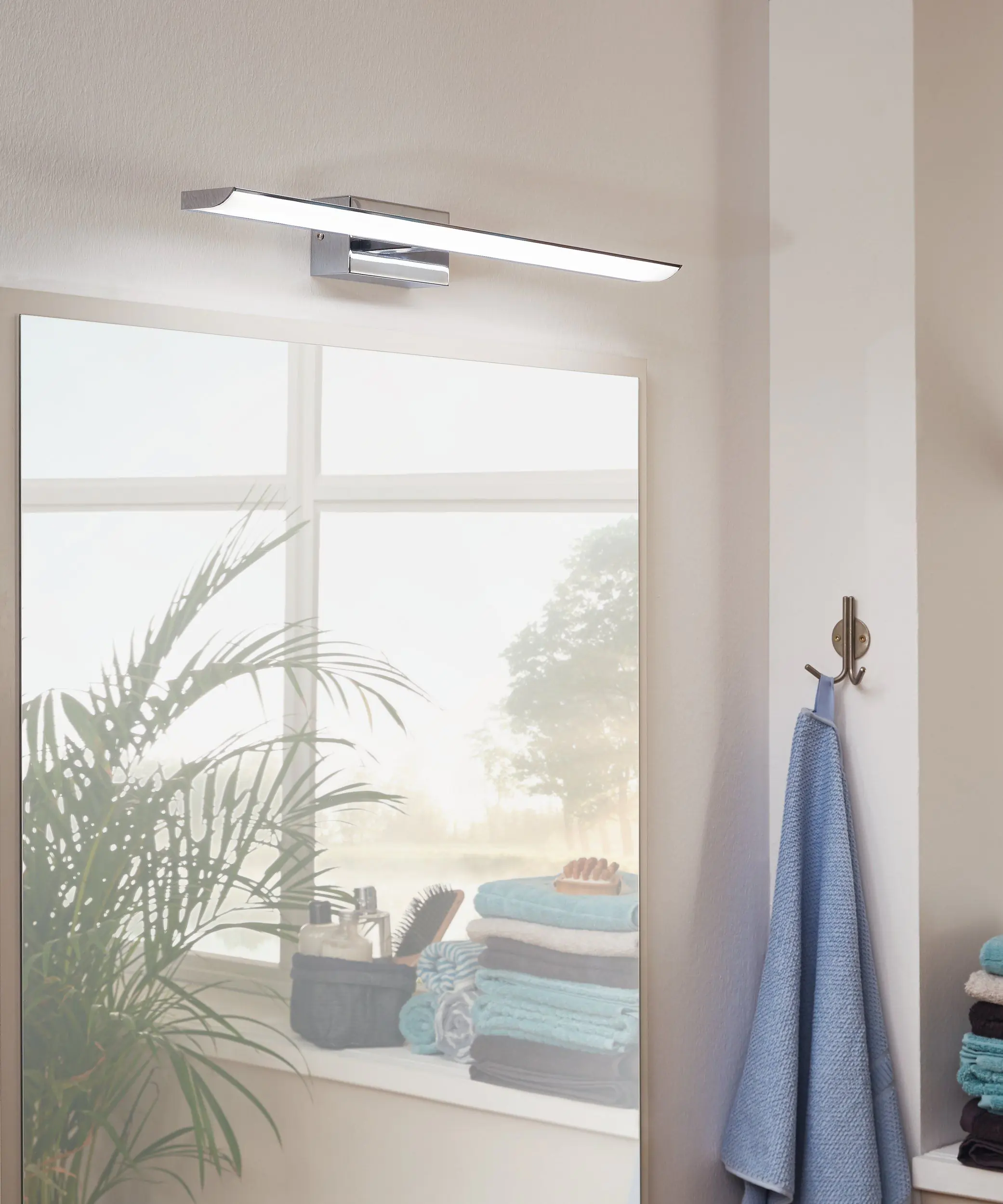 Eglo LED Wandleuchte Tabiano chrom 60,5 x 7 cm neutralweiß Eglo LED Wandleuchte Tabiano chrom 60,5 x 7 cm neutralweiß