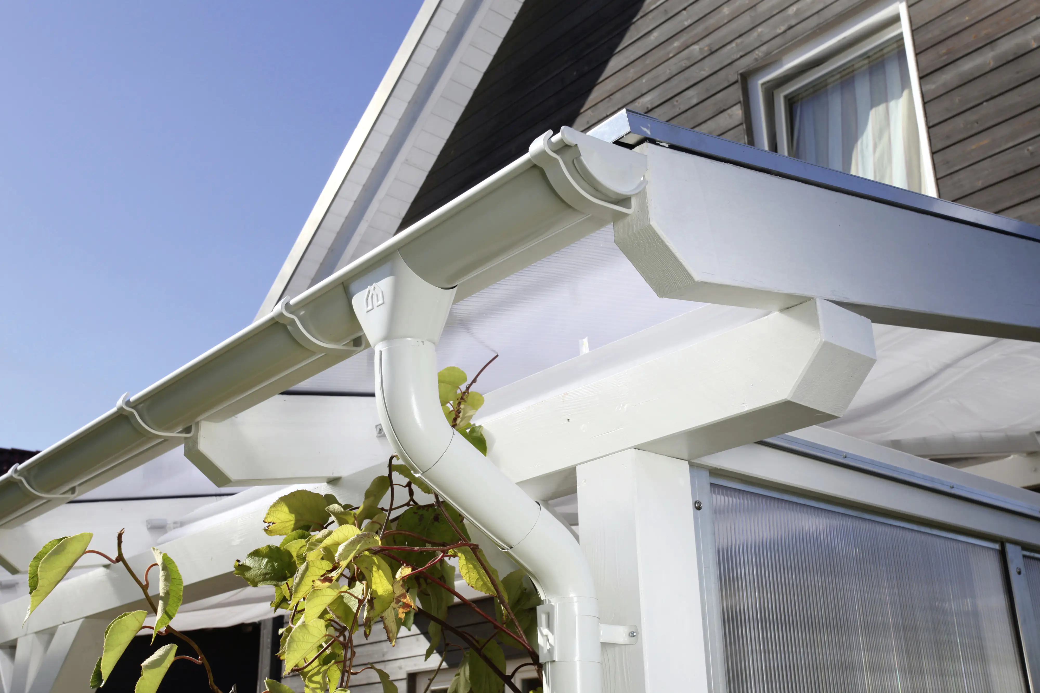 4018211027644 SKAN HOLZ Regenrinnen-Set 648 cm Stahl, verzinkt u. weiss