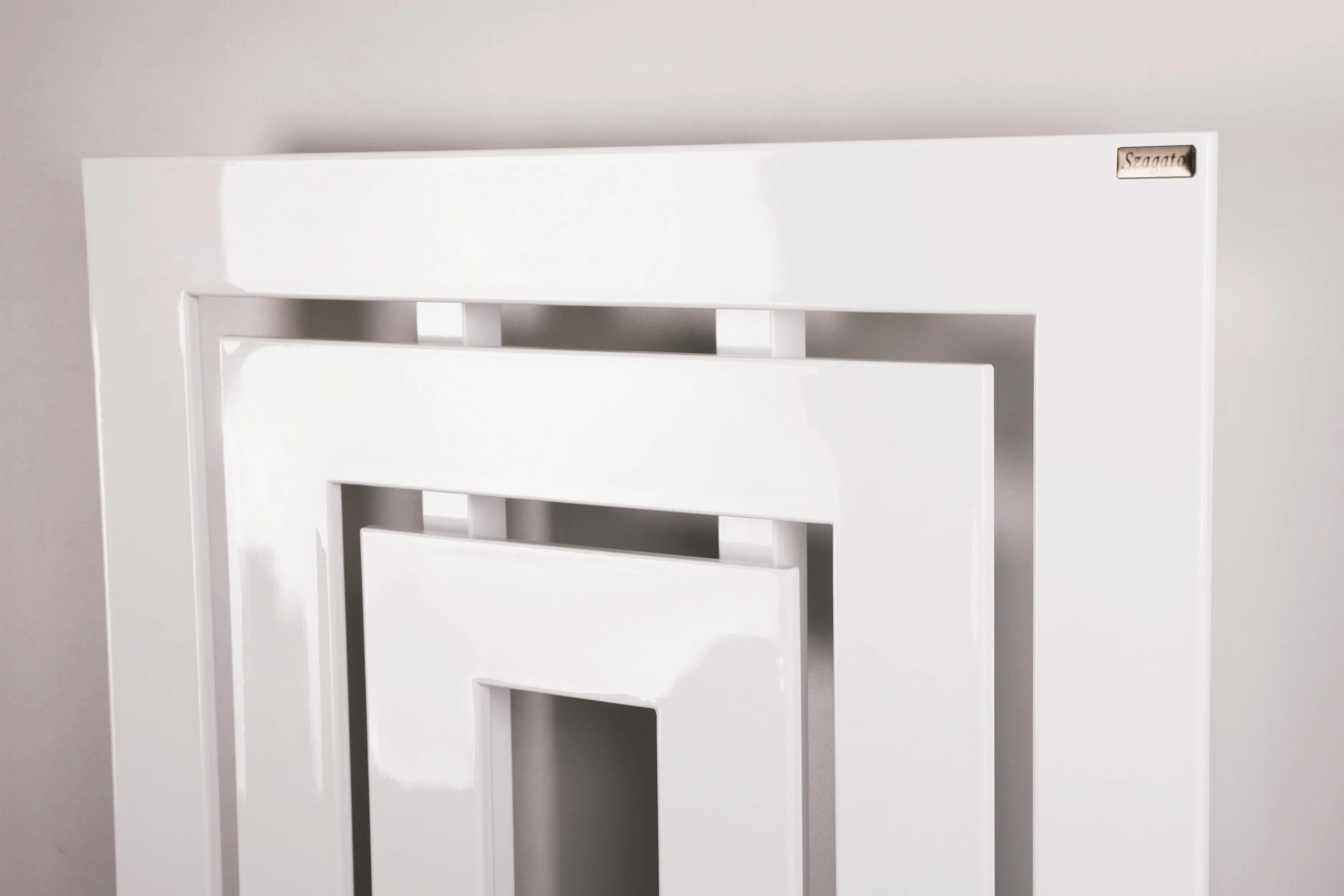 Szagato Badheizkörper Insight 162 x 60 weiß 1224 Watt