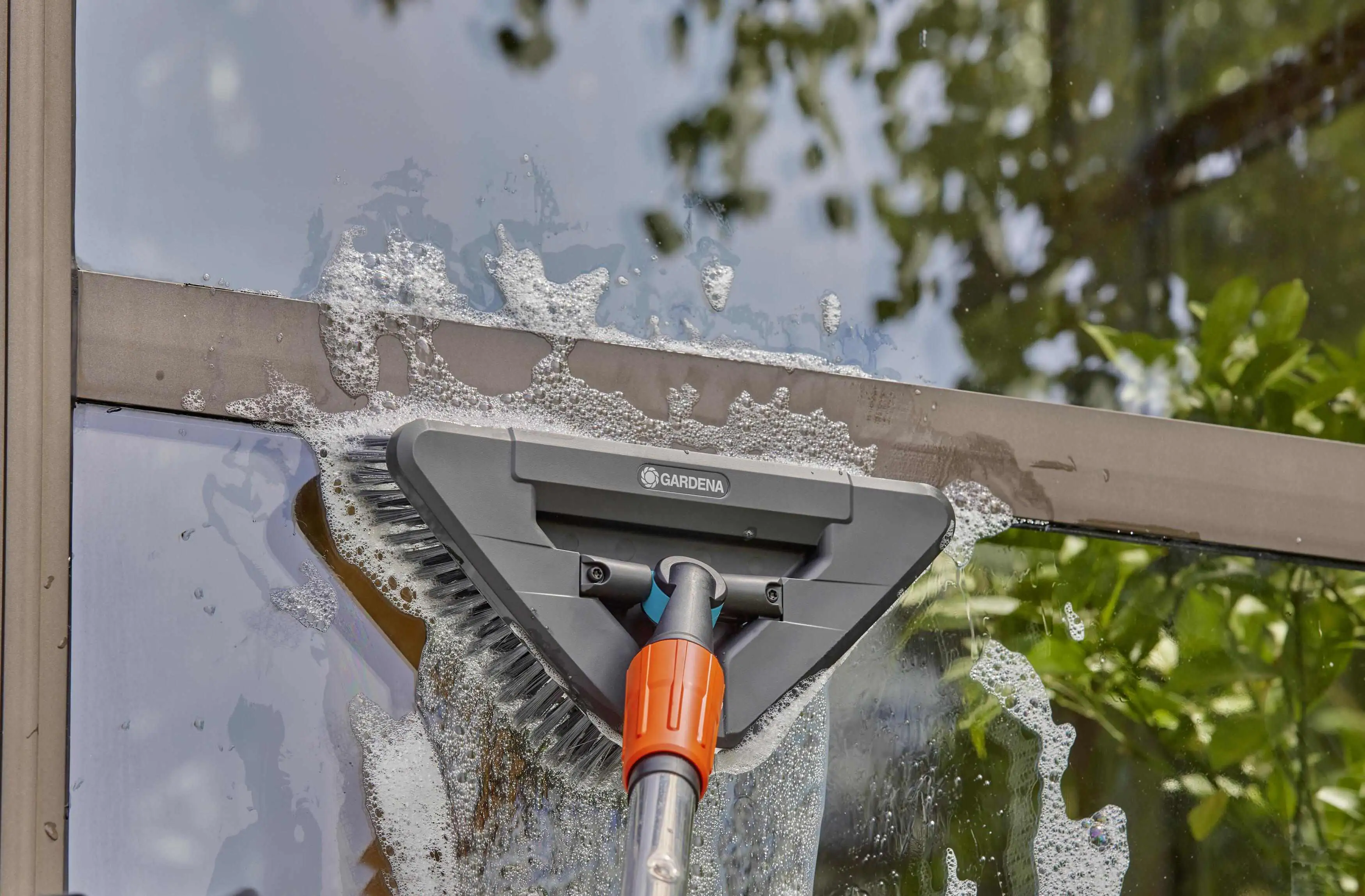 Gardena Cleansystem Stielbürste soft flex 28,7 cm Gardena Cleansystem Stielbürste soft flex 28,7 cm