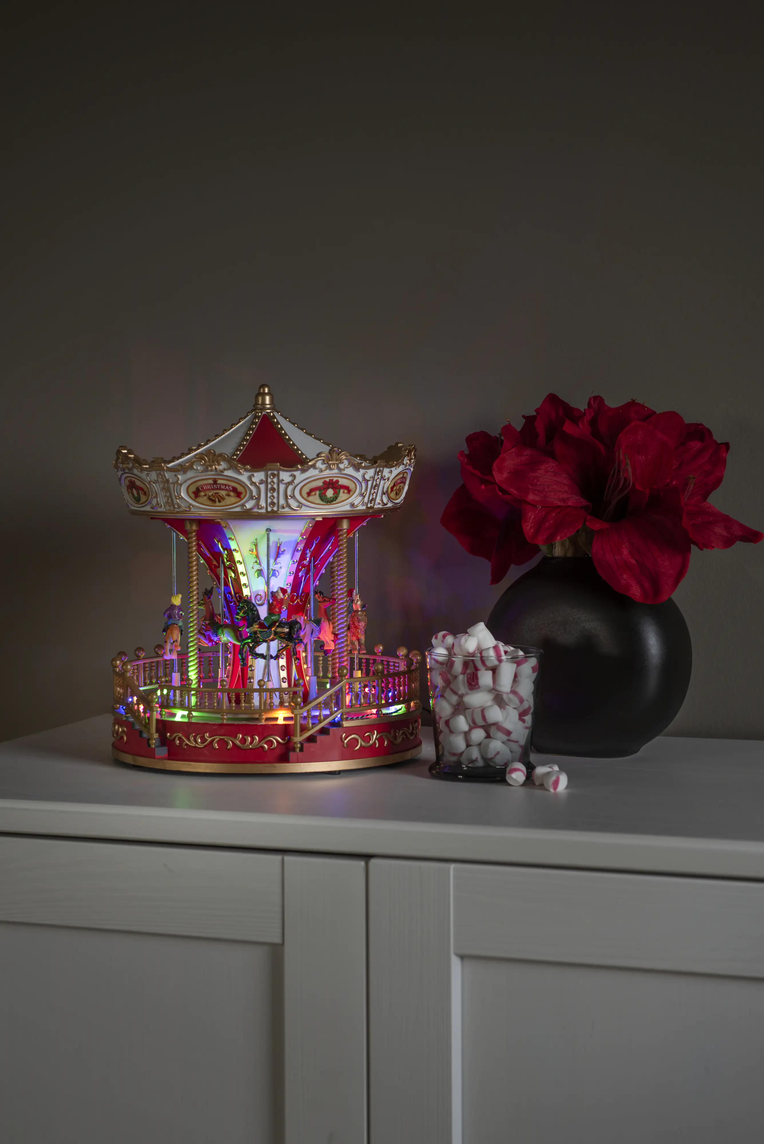 Konstsmide LED Szenerie Karussell mit Musik 16 bunte Dioden