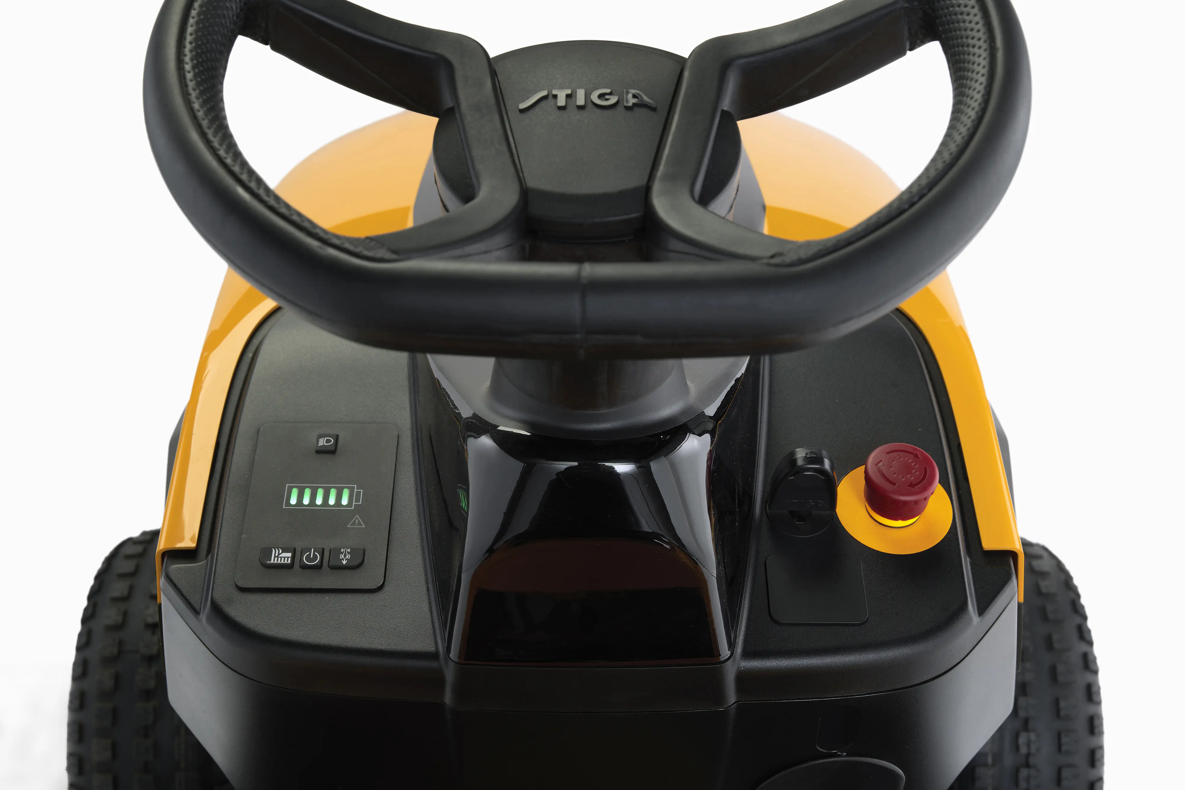 Stiga Akku Rasentraktor Estate 384e, 48 V, 84 cm Schnittbreite, inkl. Mulchkit & Anhängerkupplung