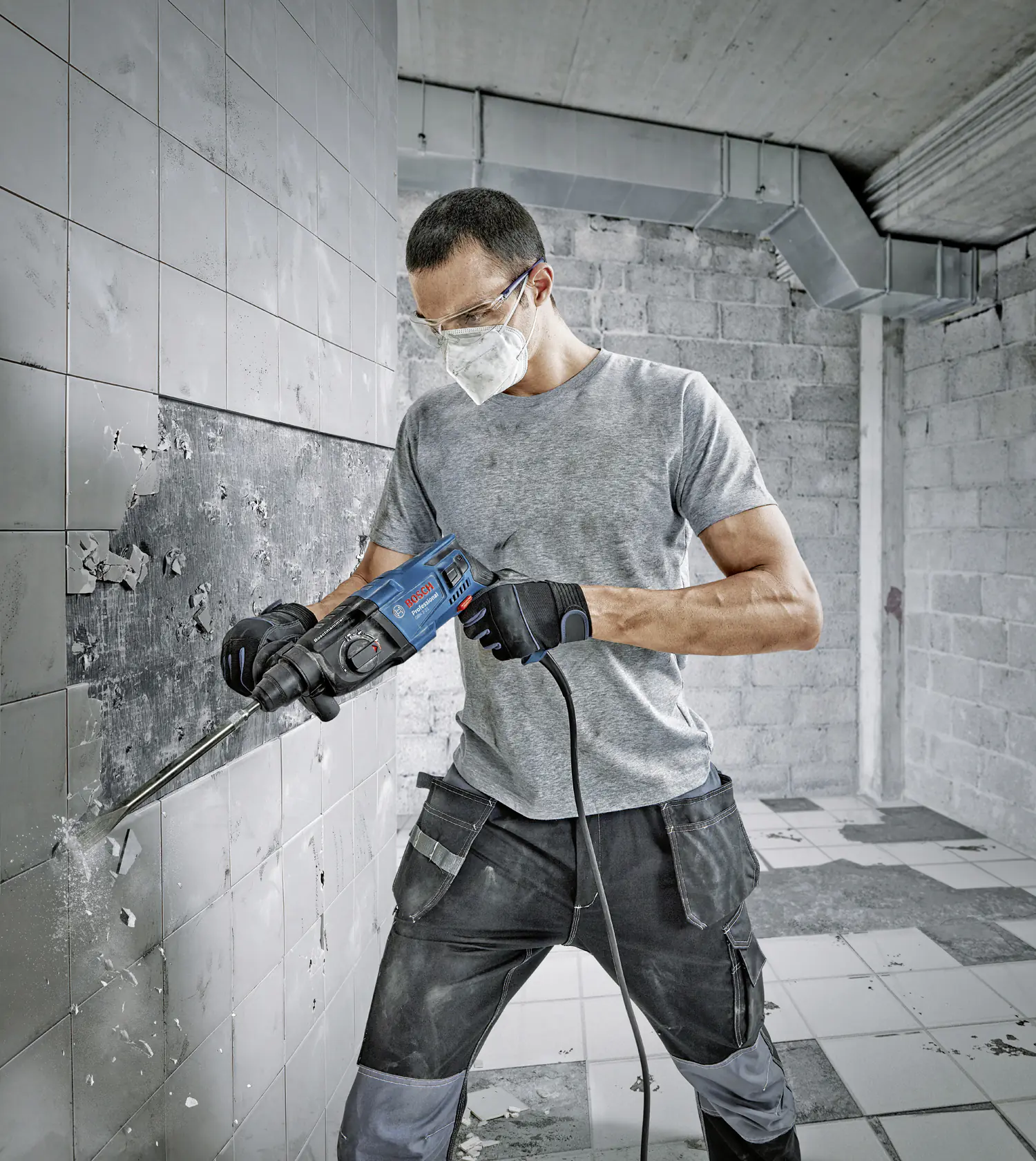 Bosch Professional Bohrhammer GBH 2-21 720 W mit Koffer