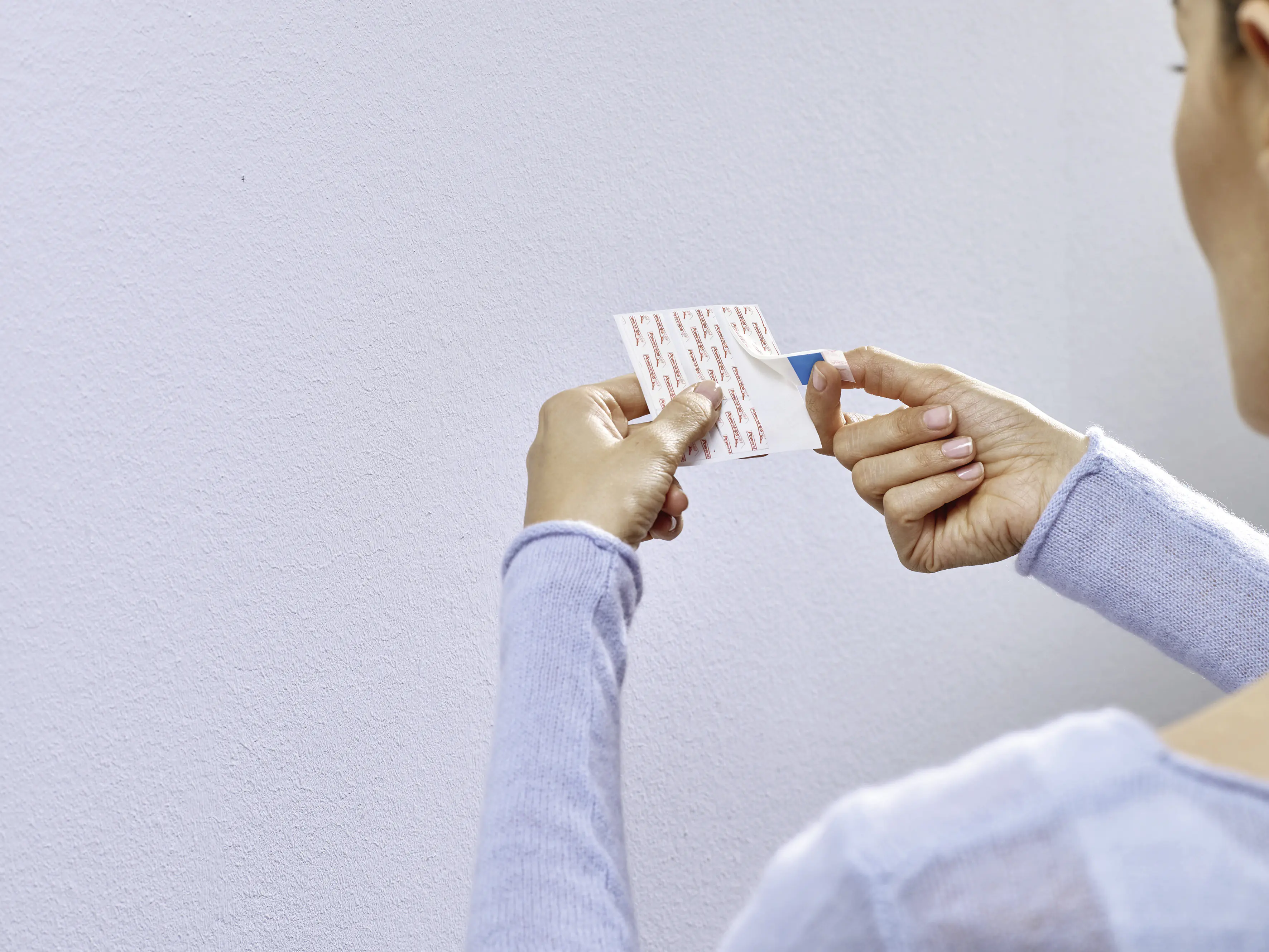 tesa Klebenagel Traglast 2 kg, 2 Stück