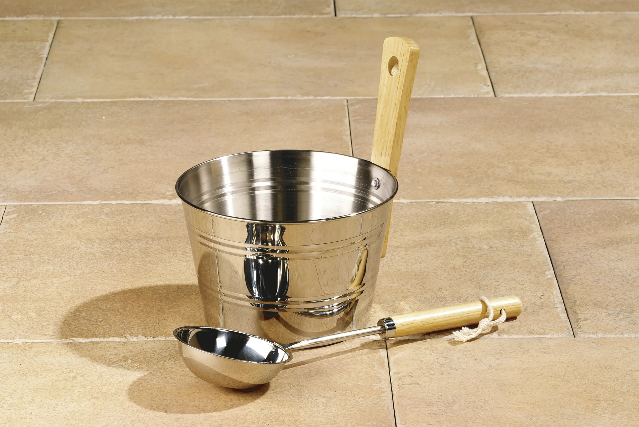 Weka Massivholz-Eck-Sauna Kemi Eck 2 mit Glastür und Wohlfühl-Paket