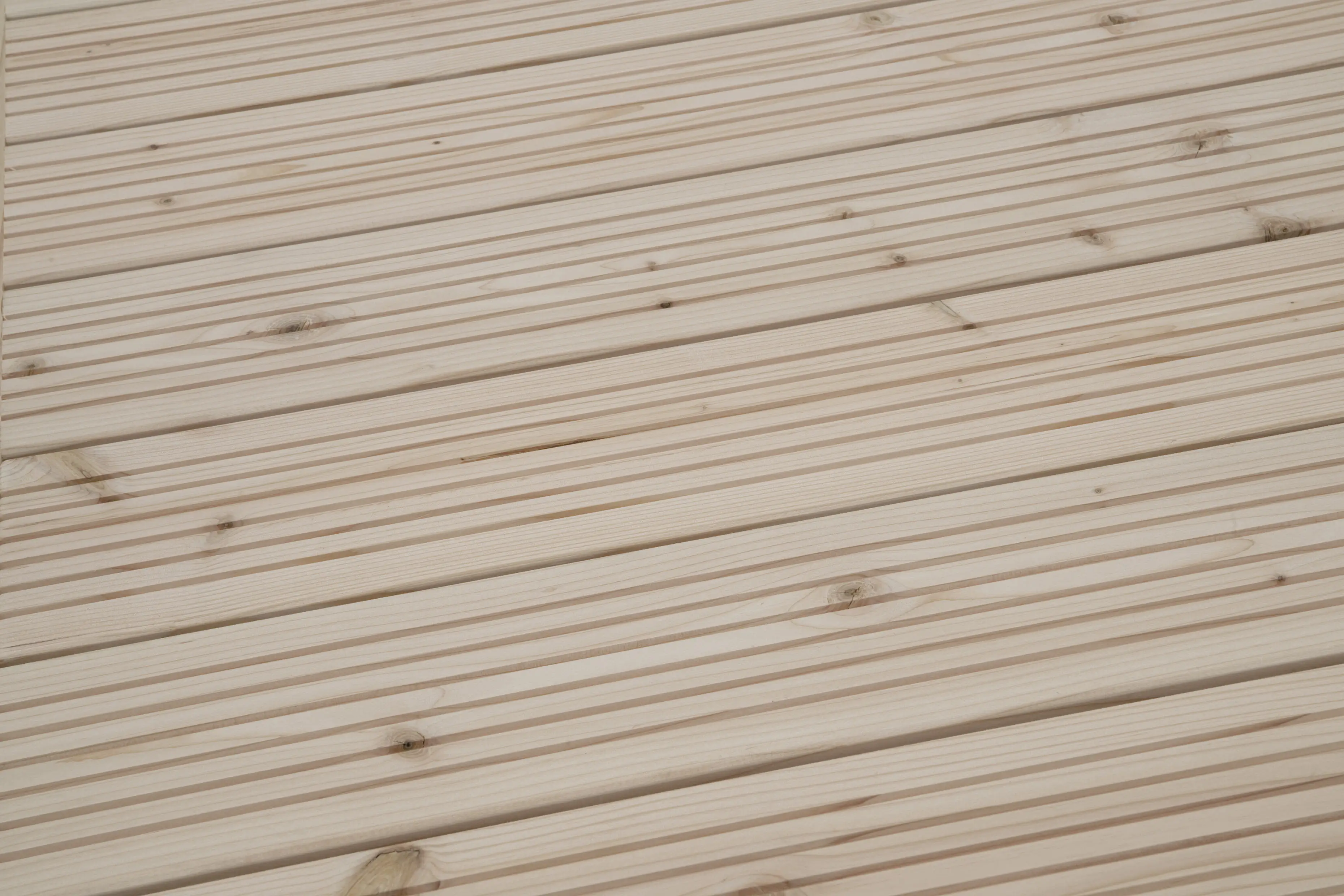 Terrassendiele Douglasie 250 x 14,5 x 2,8 cm Stegprofil/grob unbehandelt