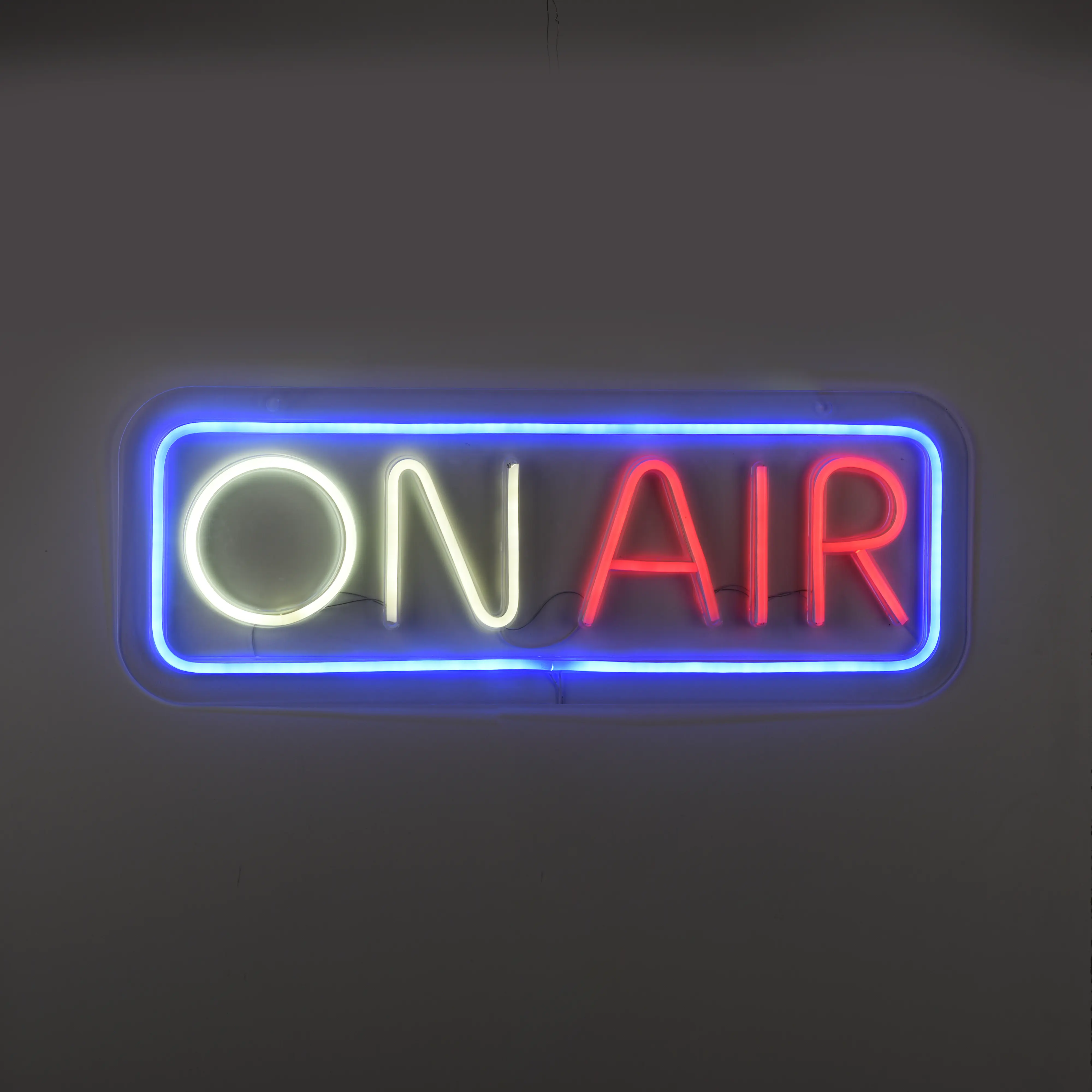 Just light LED Dekoleuchte On Air 60 x 1,5 x 22 cm Just light LED Dekoleuchte On Air 60 x 1,5 x 22 cm