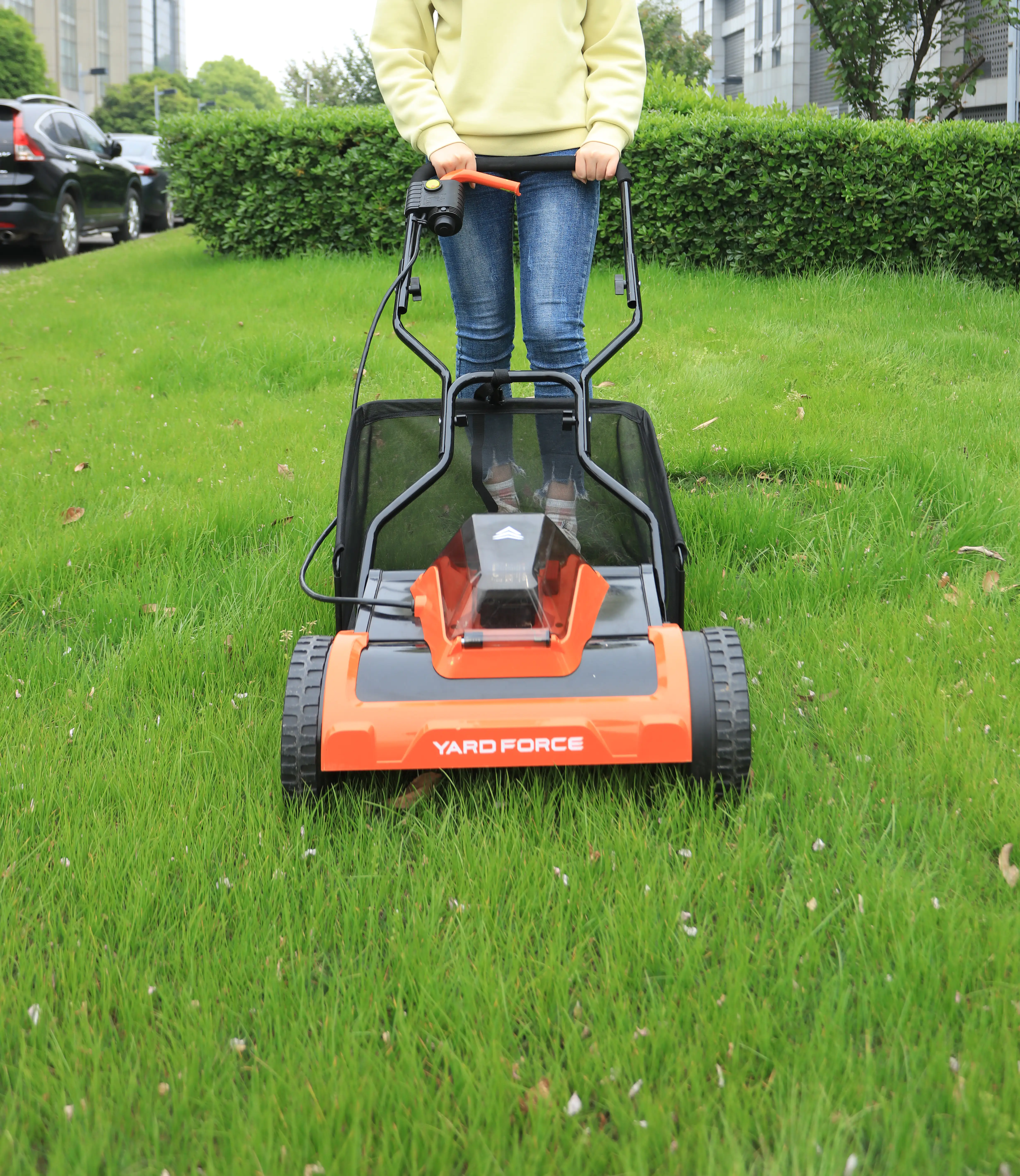 Yard Force Akku-Spindelmäher LM C38 20 V , 38 cm Schnittbreite Yard Force Akku-Spindelmäher LM C38 20 V , 38 cm Schnittbreite