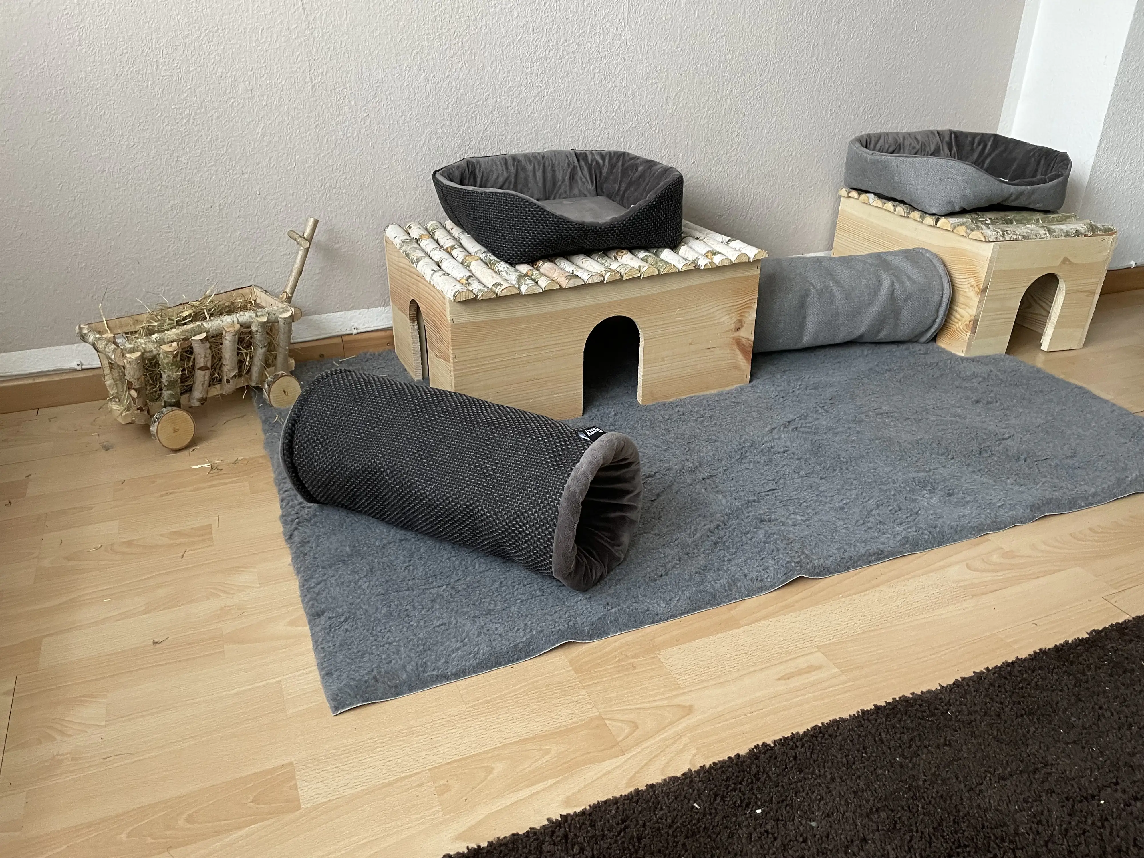 Ollesch Nagerbett Bijou 35 x 35 x 12 cm silber