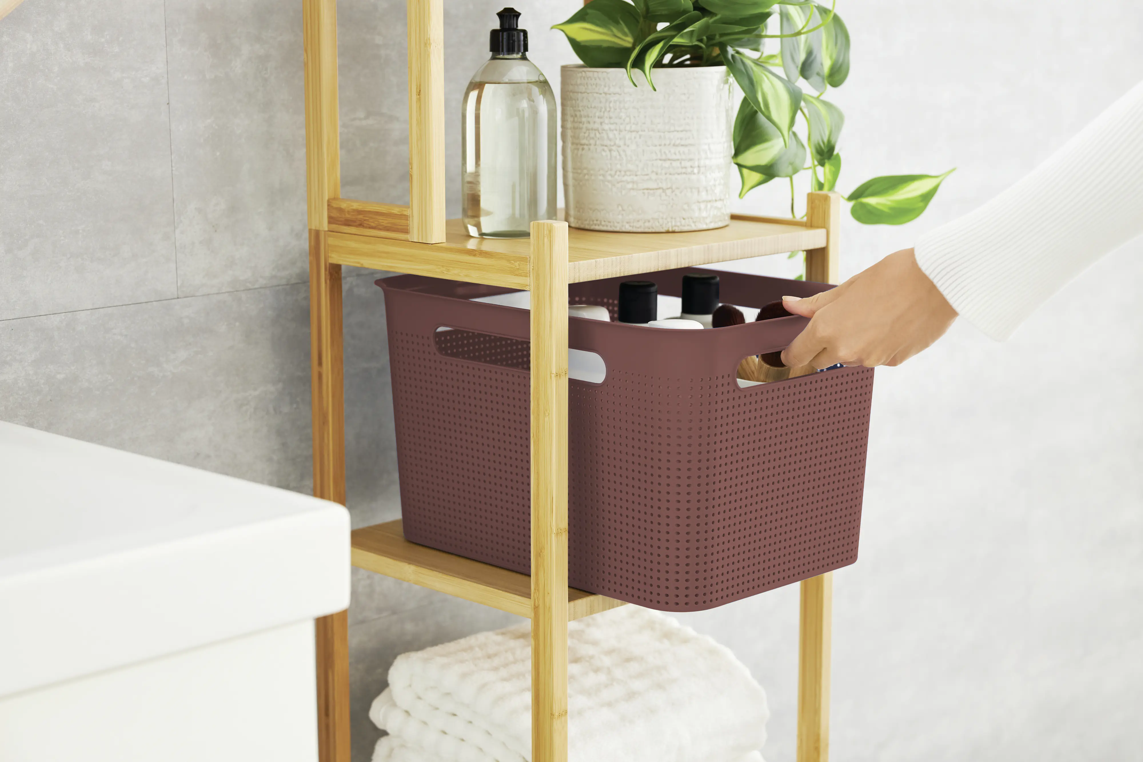 Rotho Wäschebox Brisen, 16 l iron rot