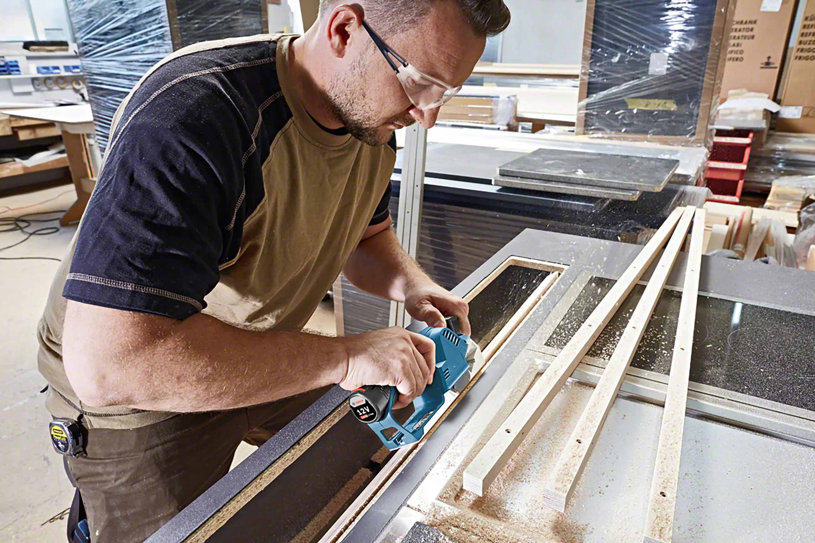 Bosch Professional Akku-Hobel GHO 12V-20 Solo