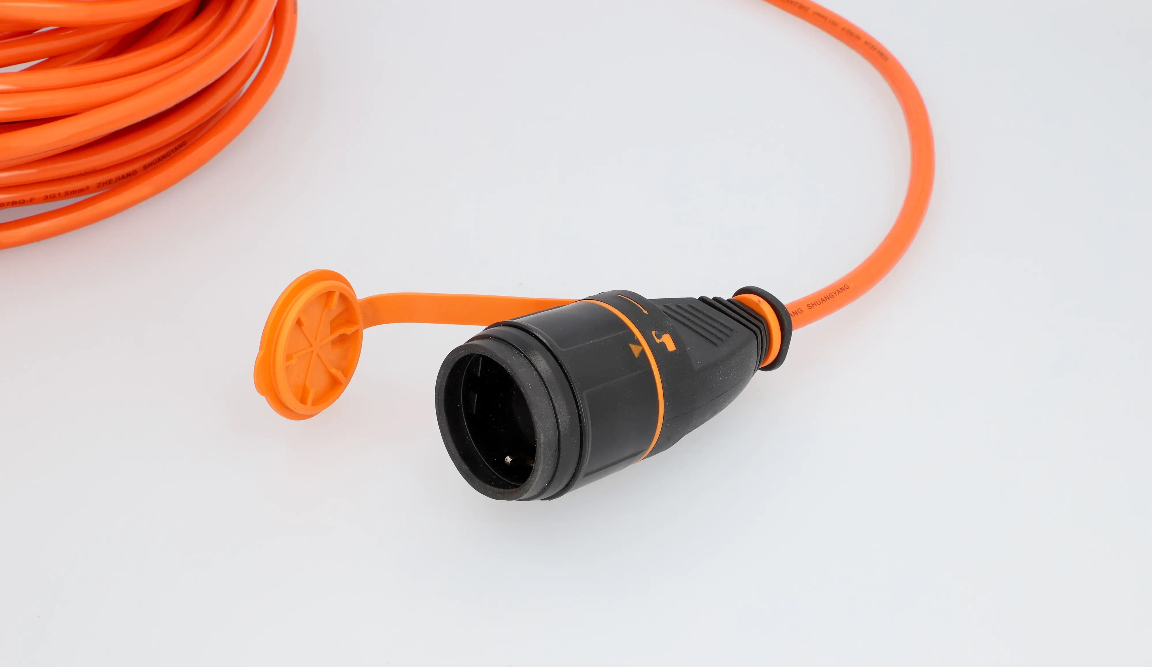 Unitec BQ-Verlängerungskabel Außen 20 Meter HO7BQ-F 3G1,5, orange, IP44 Unitec BQ-Verlängerungskabel Außen 20 Meter HO7BQ-F 3G1,5, orange, IP44