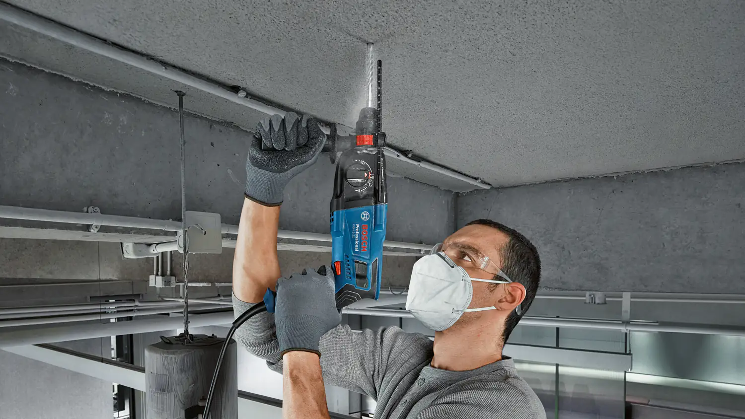 Bosch Professional Bohrhammer GBH 2-21 720 W mit Koffer