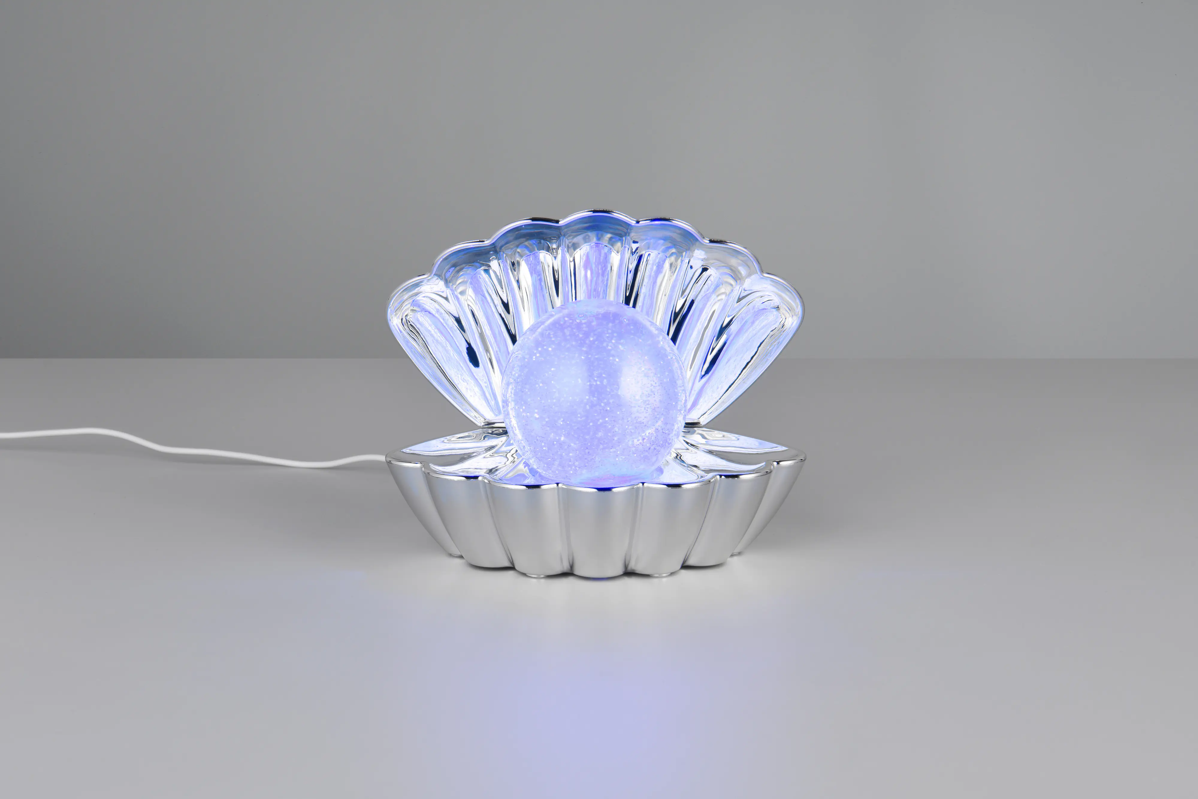 Reality LED Tischleuchte Shelly mit Glitzerkugel 18 x 15 cm RGB chrom Reality LED Tischleuchte Shelly mit Glitzerkugel 18 x 15 cm RGB chrom