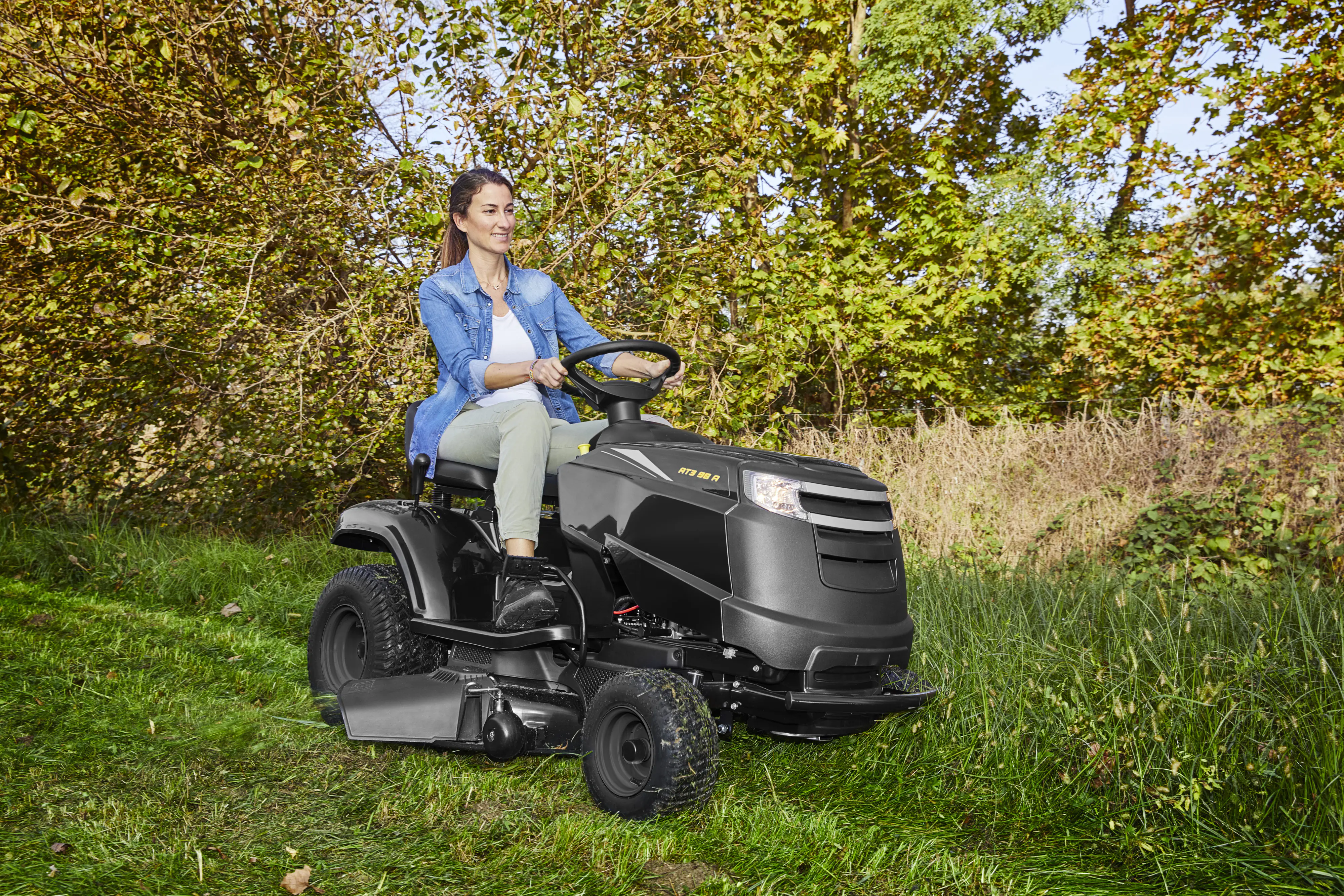 Alpina Rasentraktor AT3 98 A 6,5 kW, 98 cm Schnittbreite, inkl. Mulchkit