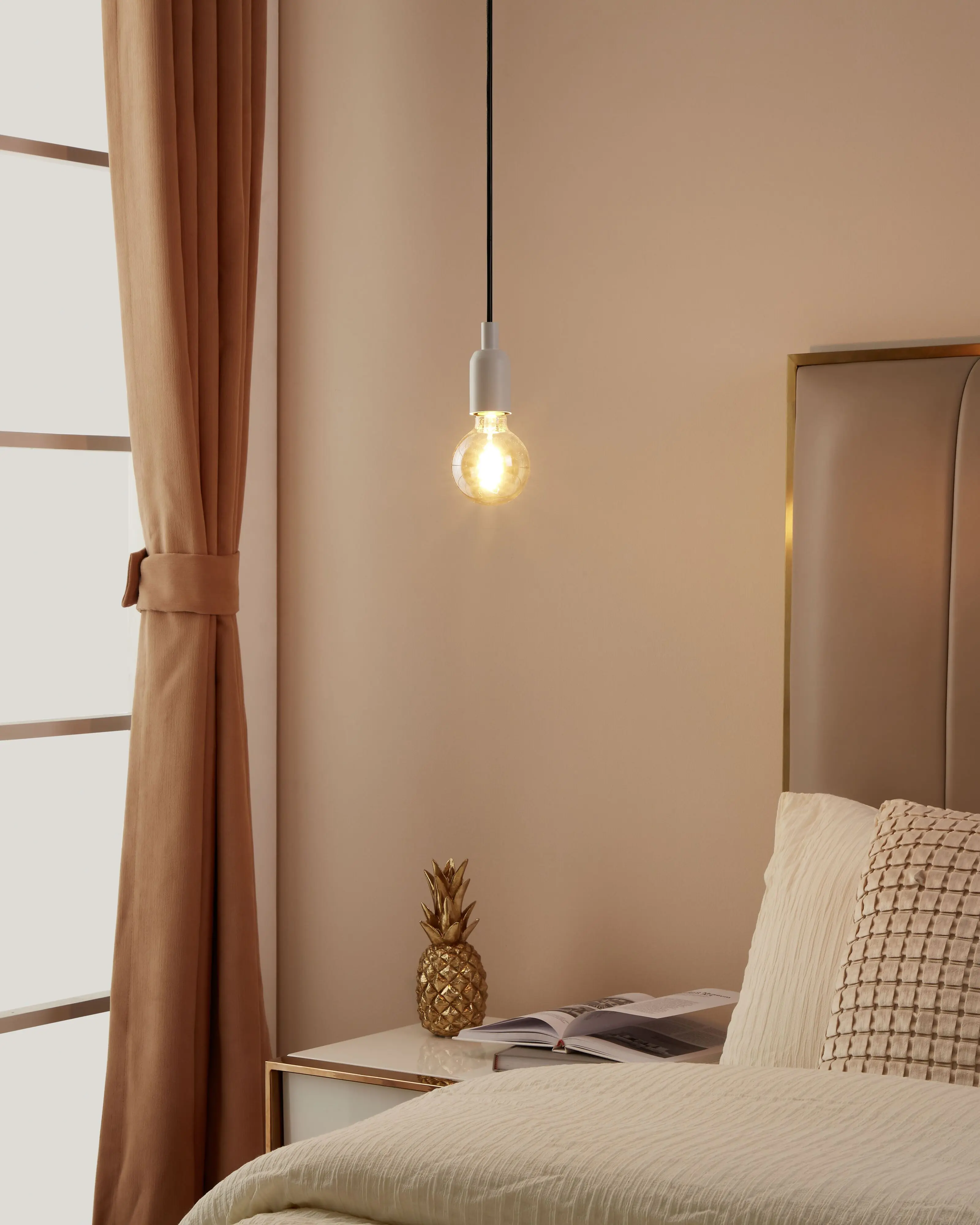 Eglo Connect LED-Leuchtmittel E27 G80 7 W amber