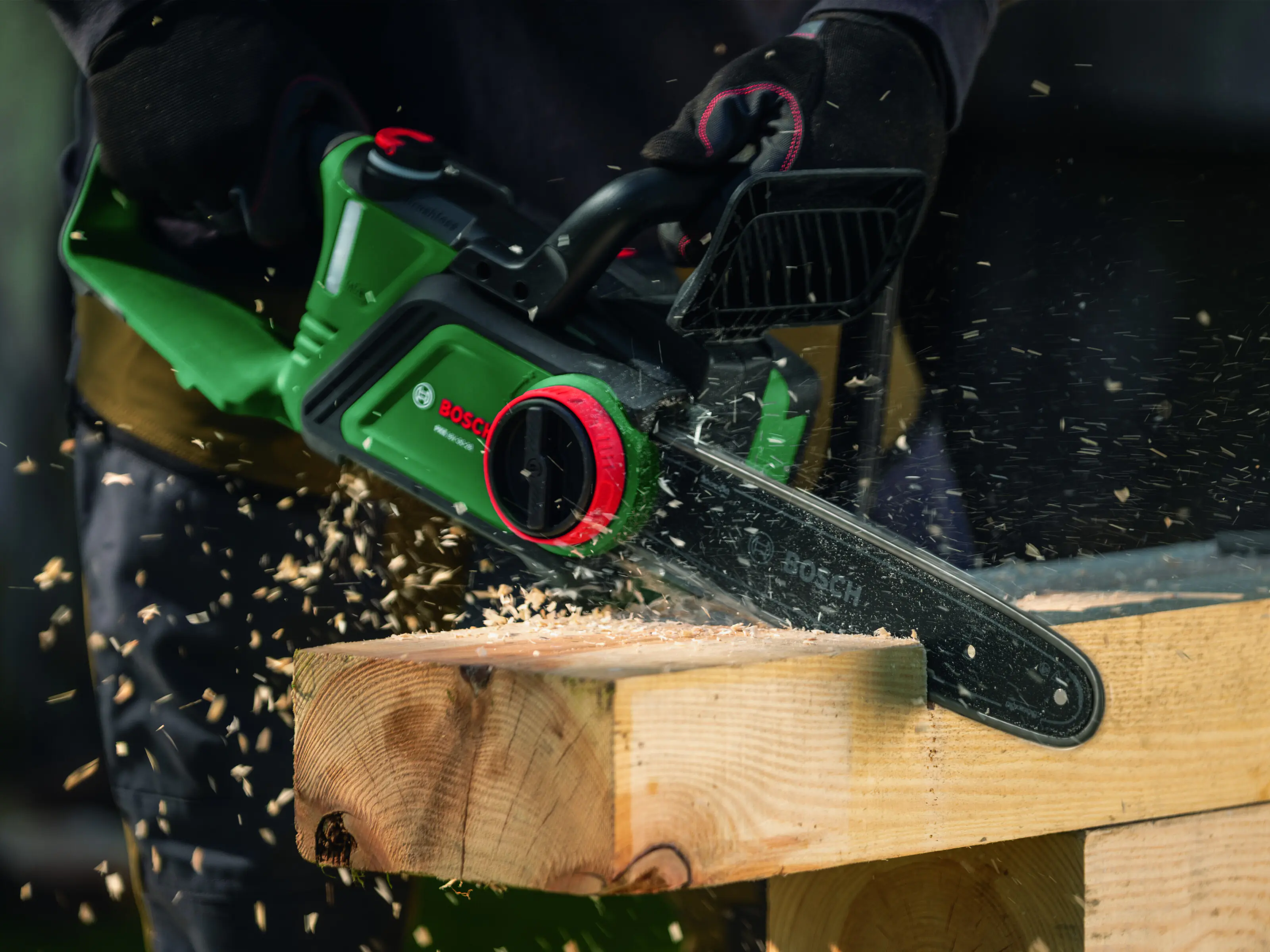 Bosch Akku Kettensäge PKE 18V-30-28​ solo 30 cm Schwertlänge