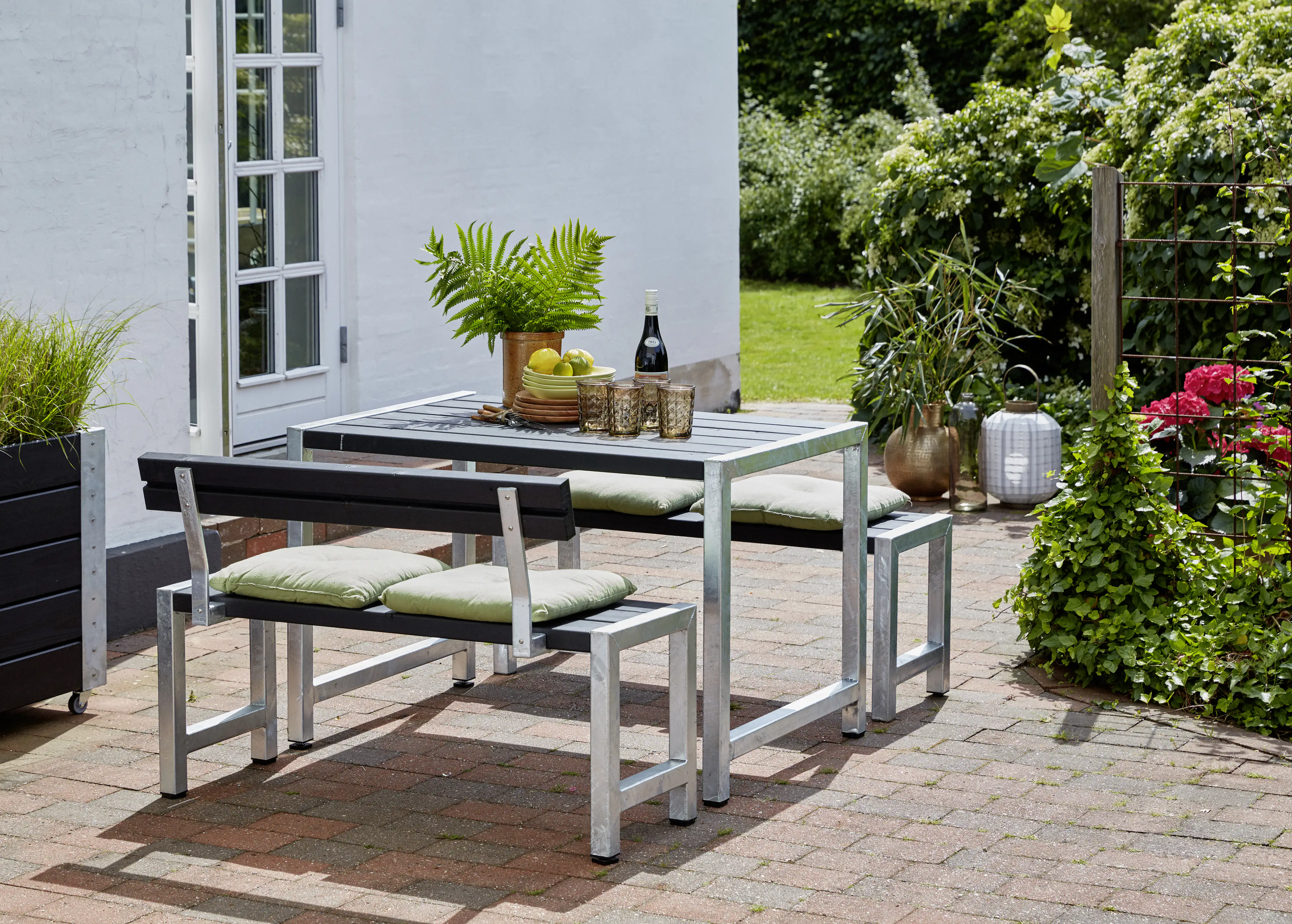 Plus Cafetisch RAL 9005 Schwarz