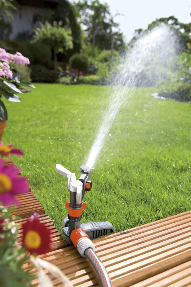 Gardena Impuls Kreis u Sektorenregner mit Spike Gardena Impuls Kreis u Sektorenregner mit Spike