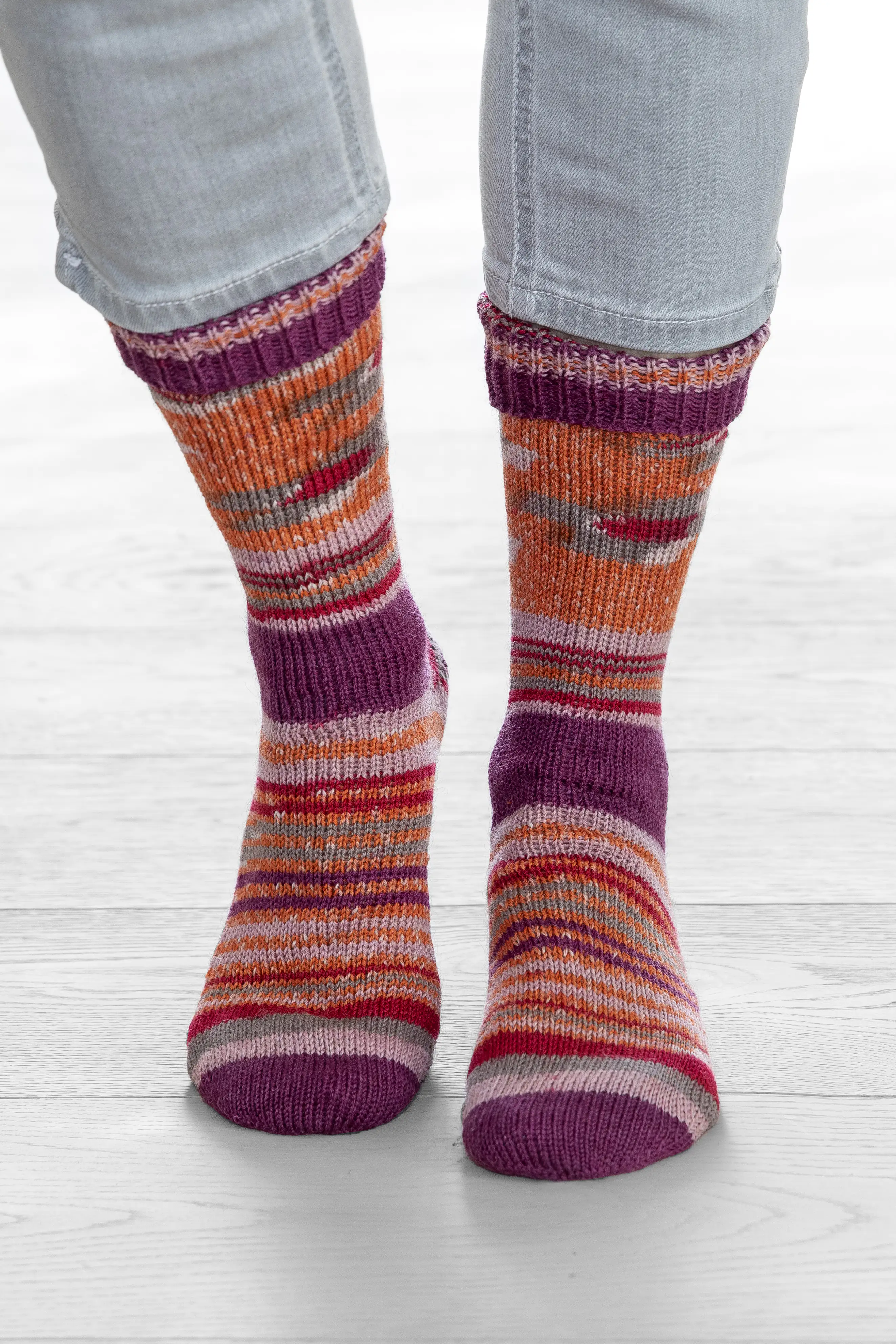 Gründl Sockenwolle Hot Socks Simila 100 g kürbis-rotlila-altrosa-rot-taupe