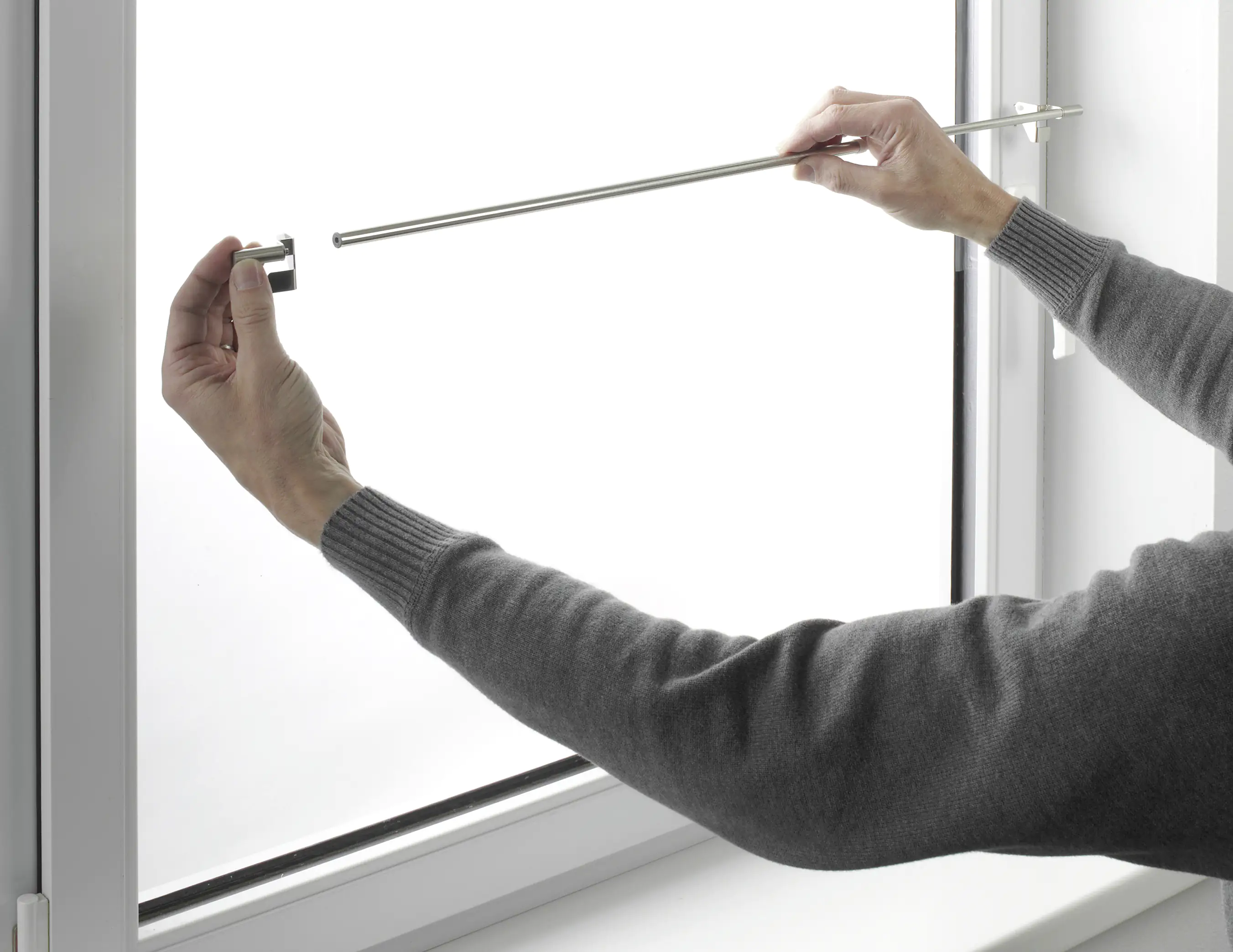 Gardinia Klemmstange Press & Go Filigrano Zylinder, weiß, 80 - 110 cm