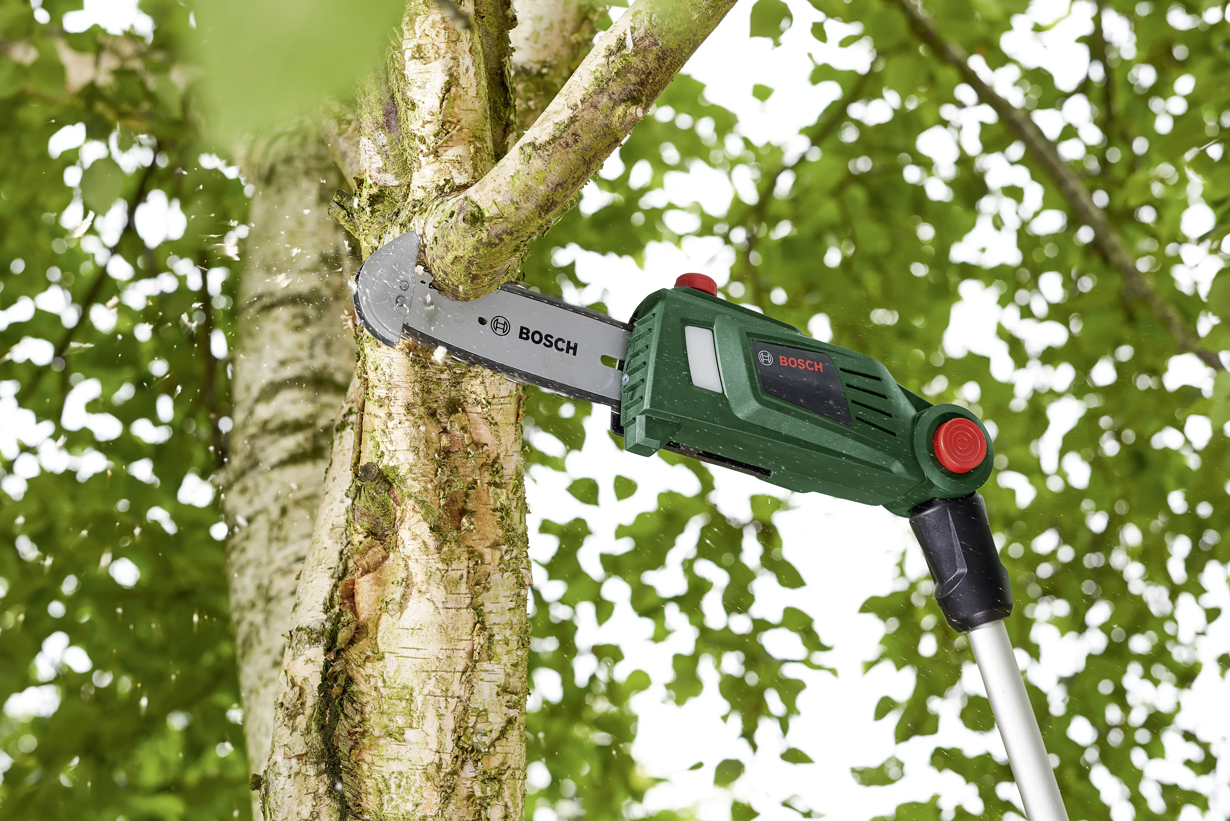 Bosch Akku-Teleskop-Hochentaster UniversalChainPole 18 Solo inkl. Kettensägenöl & Sägekette Bosch Akku-Teleskop-Hochentaster UniversalChainPole 18 Solo inkl. Kettensägenöl & Sägekette