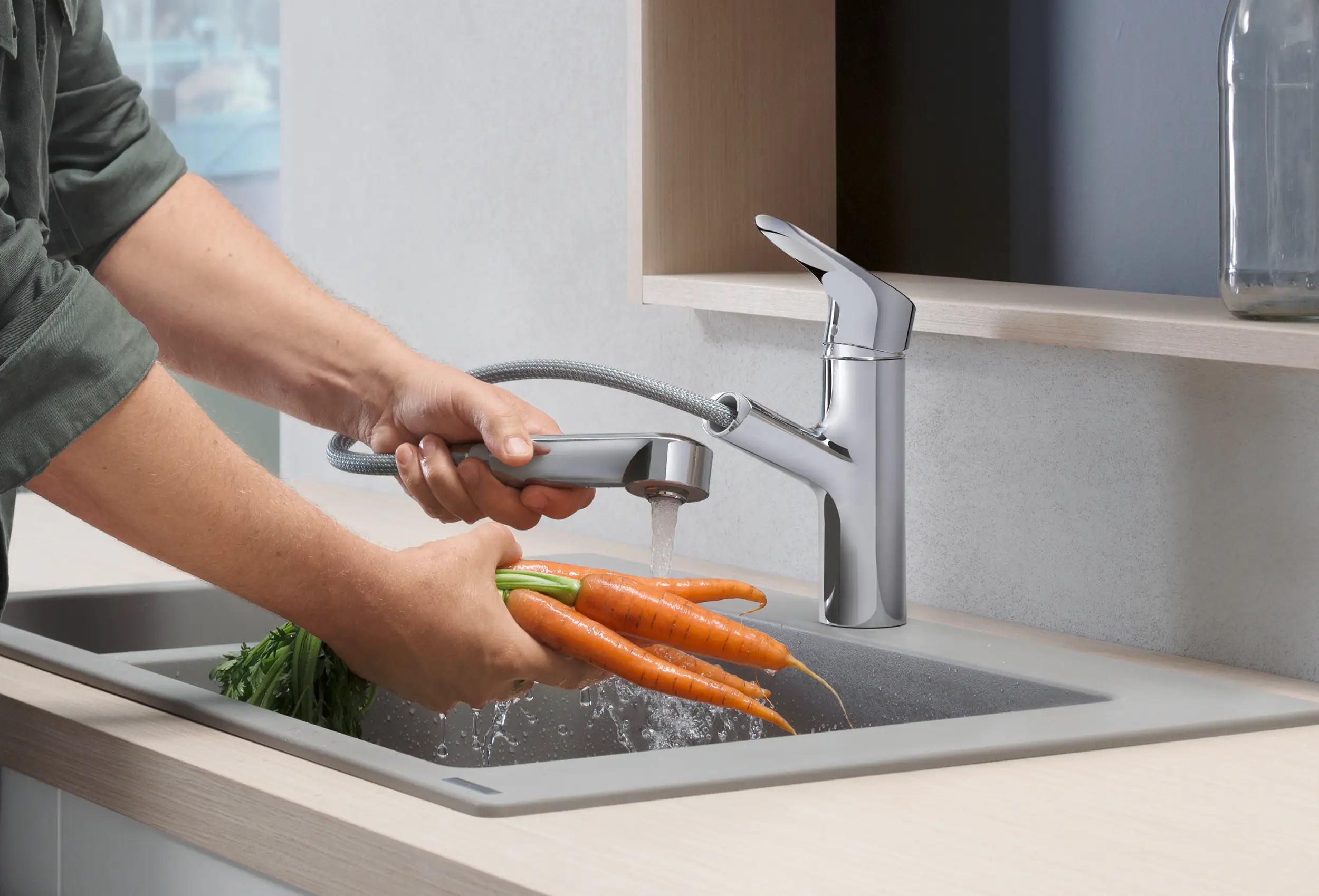 4059625098431_02 Hansgrohe Küchenarmatur Focus M43 150 mit herausziehbarer Handbrause